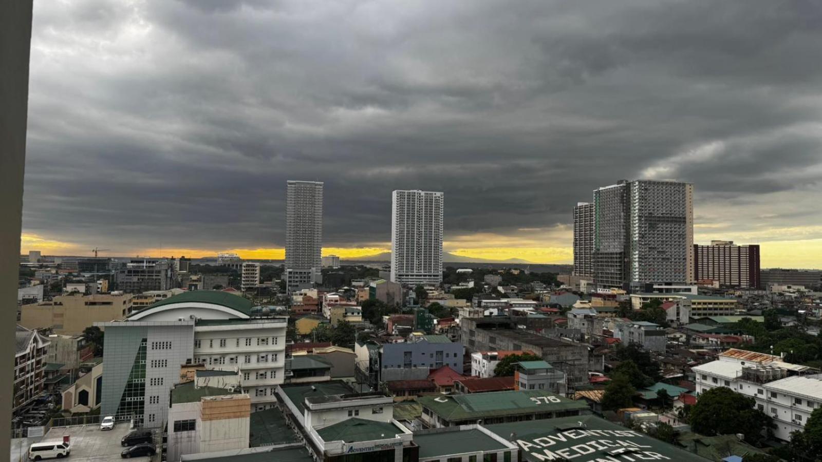 Apartment La Suitez 1420 I Skyline Views & Luxe Near Moa