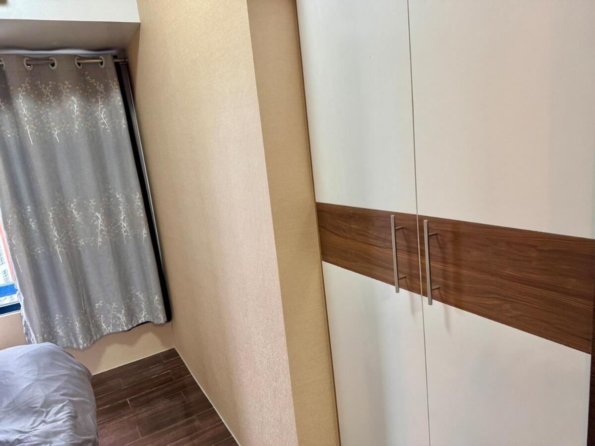 Executive Air Style Comfort Makati 300 Mbps Apartment *