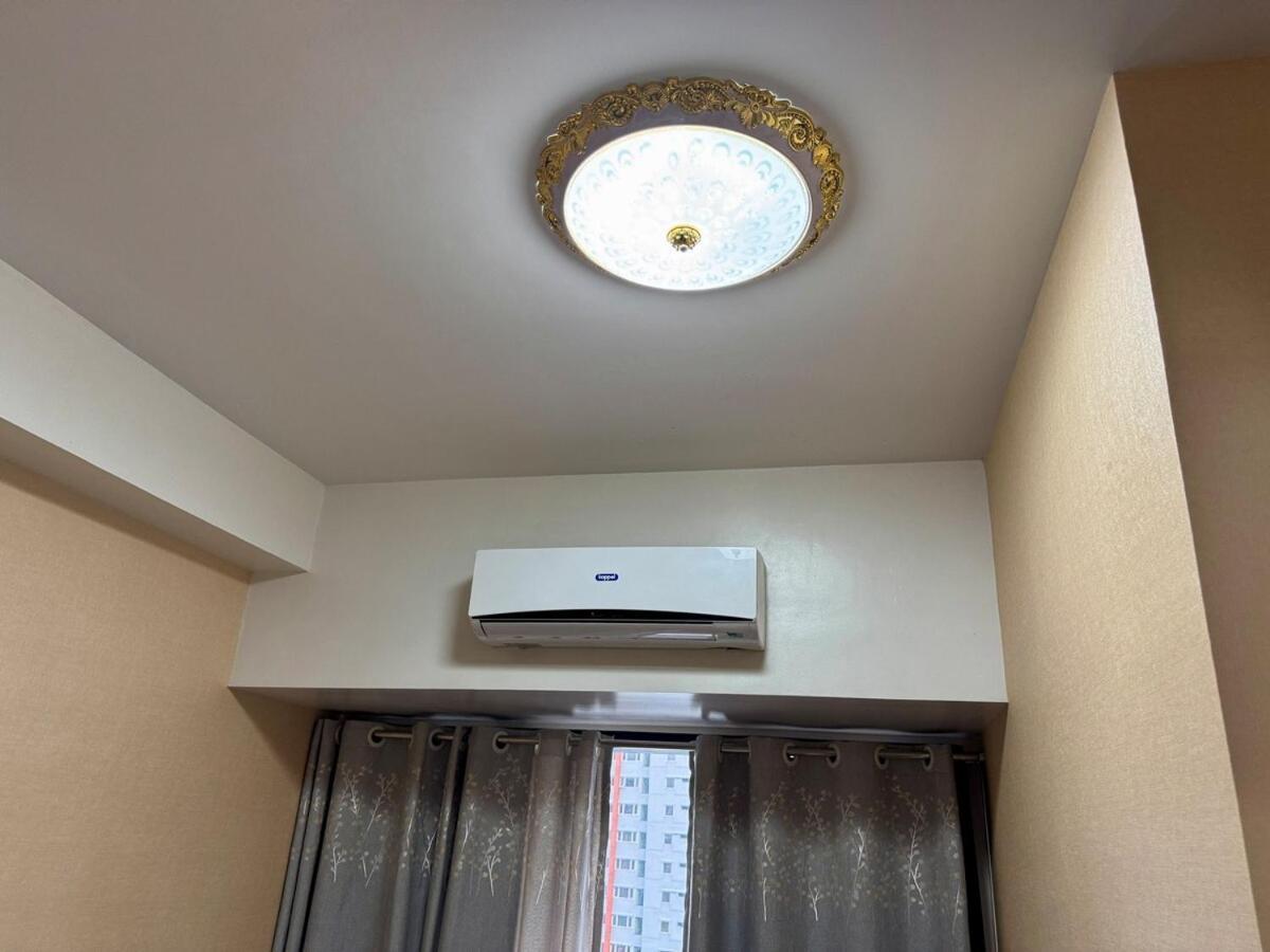 Apartment Executive Air Style Comfort Makati 300 Mbps Manila