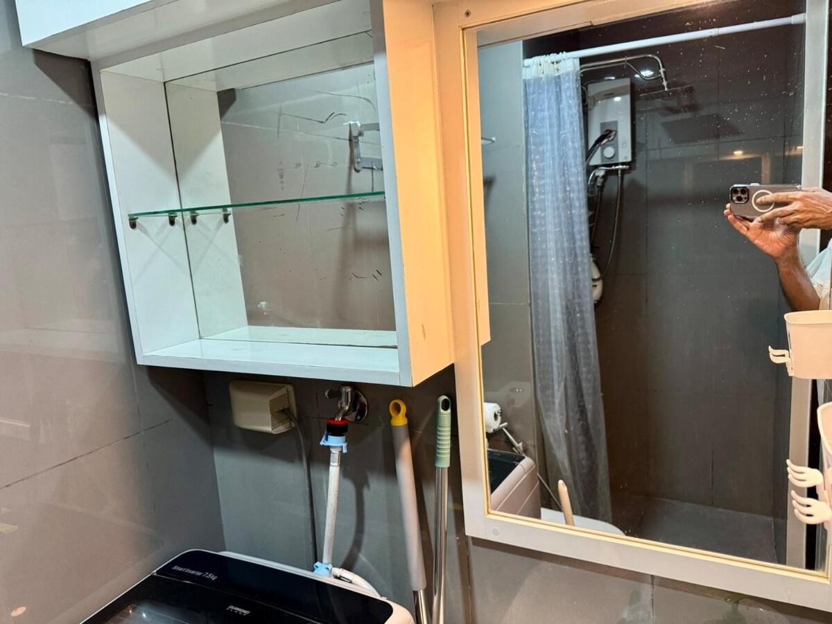 Apartment Executive Air Style Comfort Makati 300 Mbps *