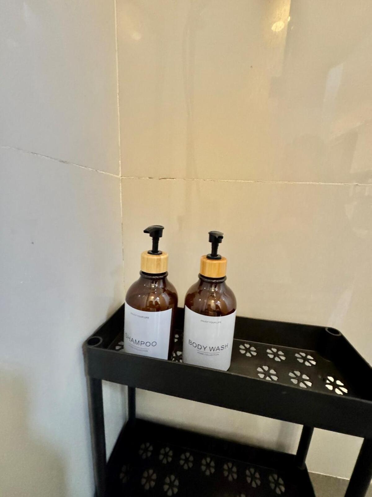 Apartment Sunshine 100 Cozy Mandaluyong Near Bgc *