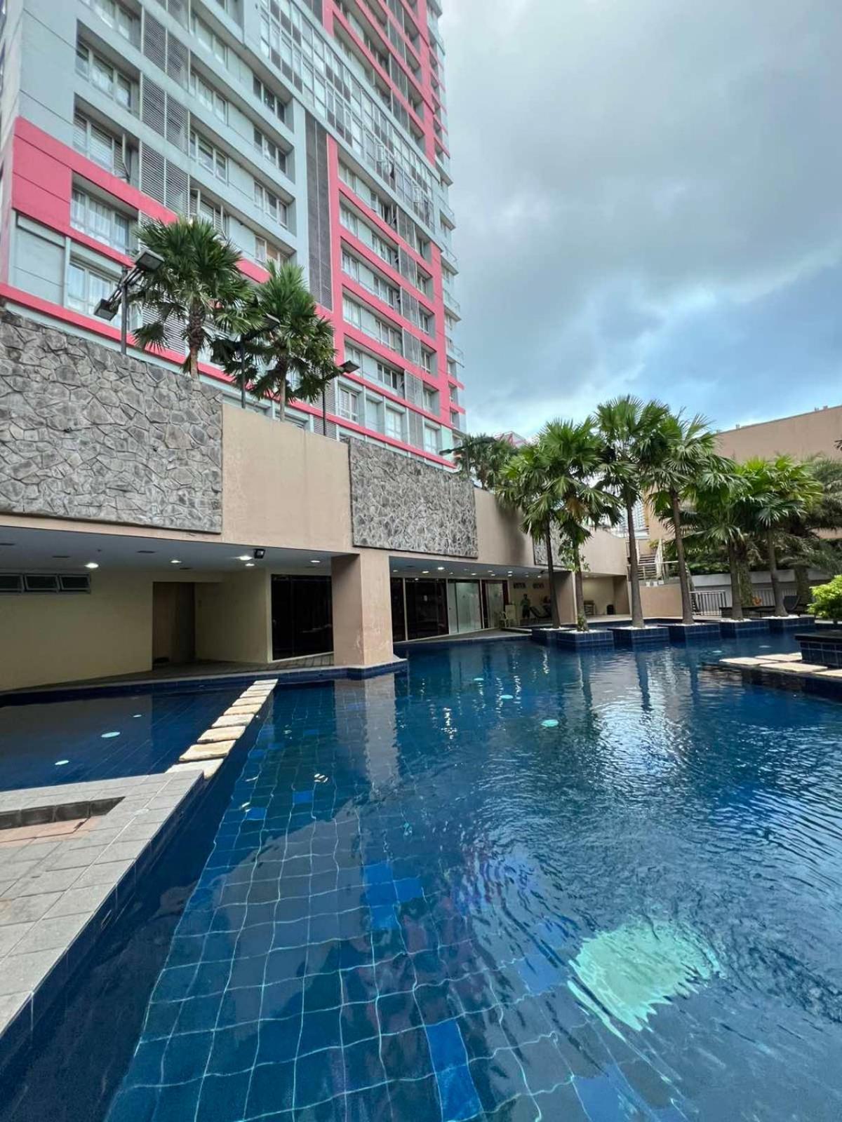 Sunshine 100 Cozy Mandaluyong Near Bgc Apartment