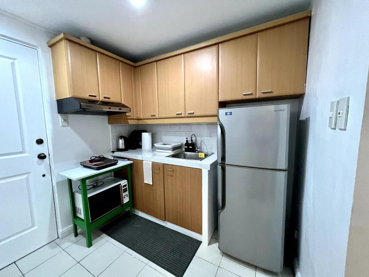 Apartment Newly Renovated Penthouse With Balcony Park View