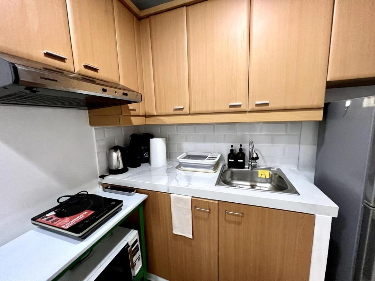 Apartment Newly Renovated Penthouse With Balcony Park View