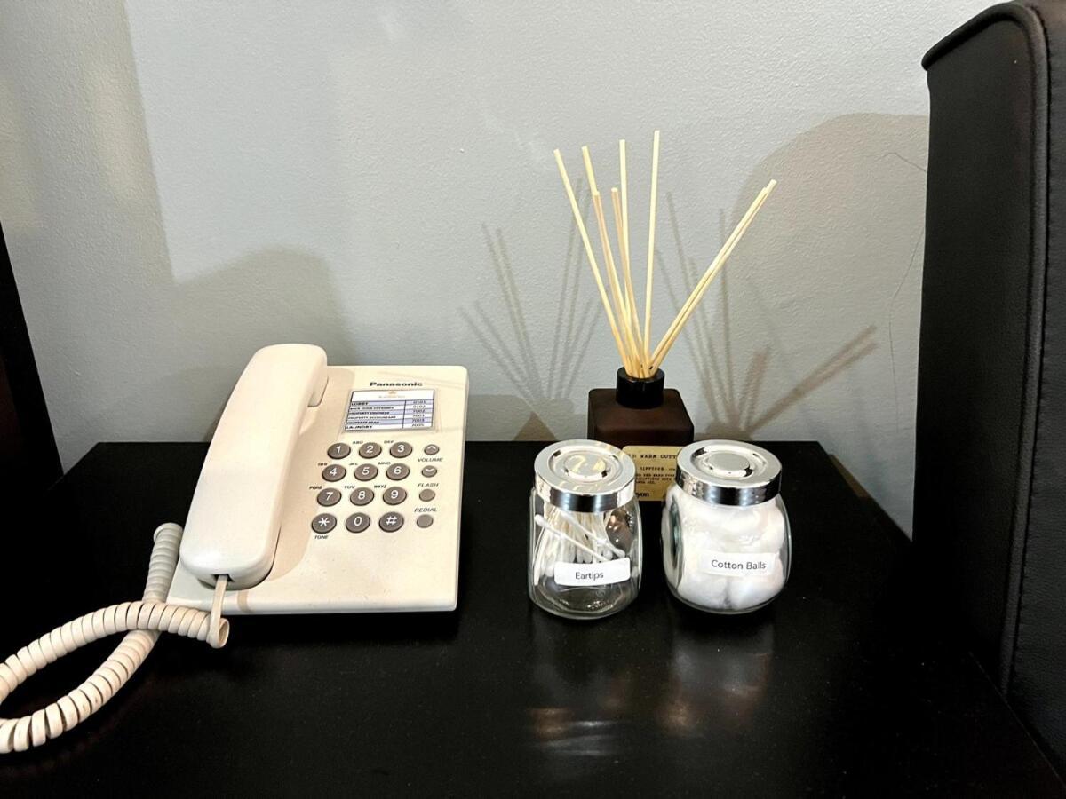 Apartment Newly Renovated Penthouse With Balcony Park View *