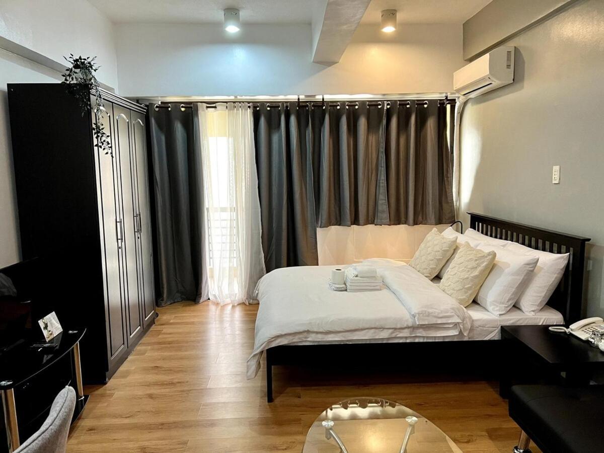 Apartment Newly Renovated Penthouse With Balcony Park View *