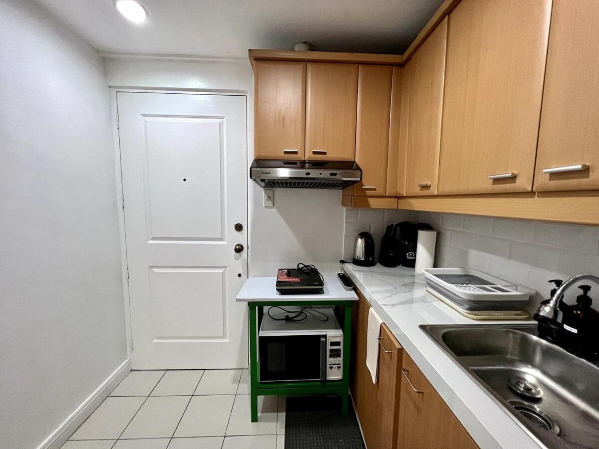 Apartment Newly Renovated Penthouse With Balcony Park View *