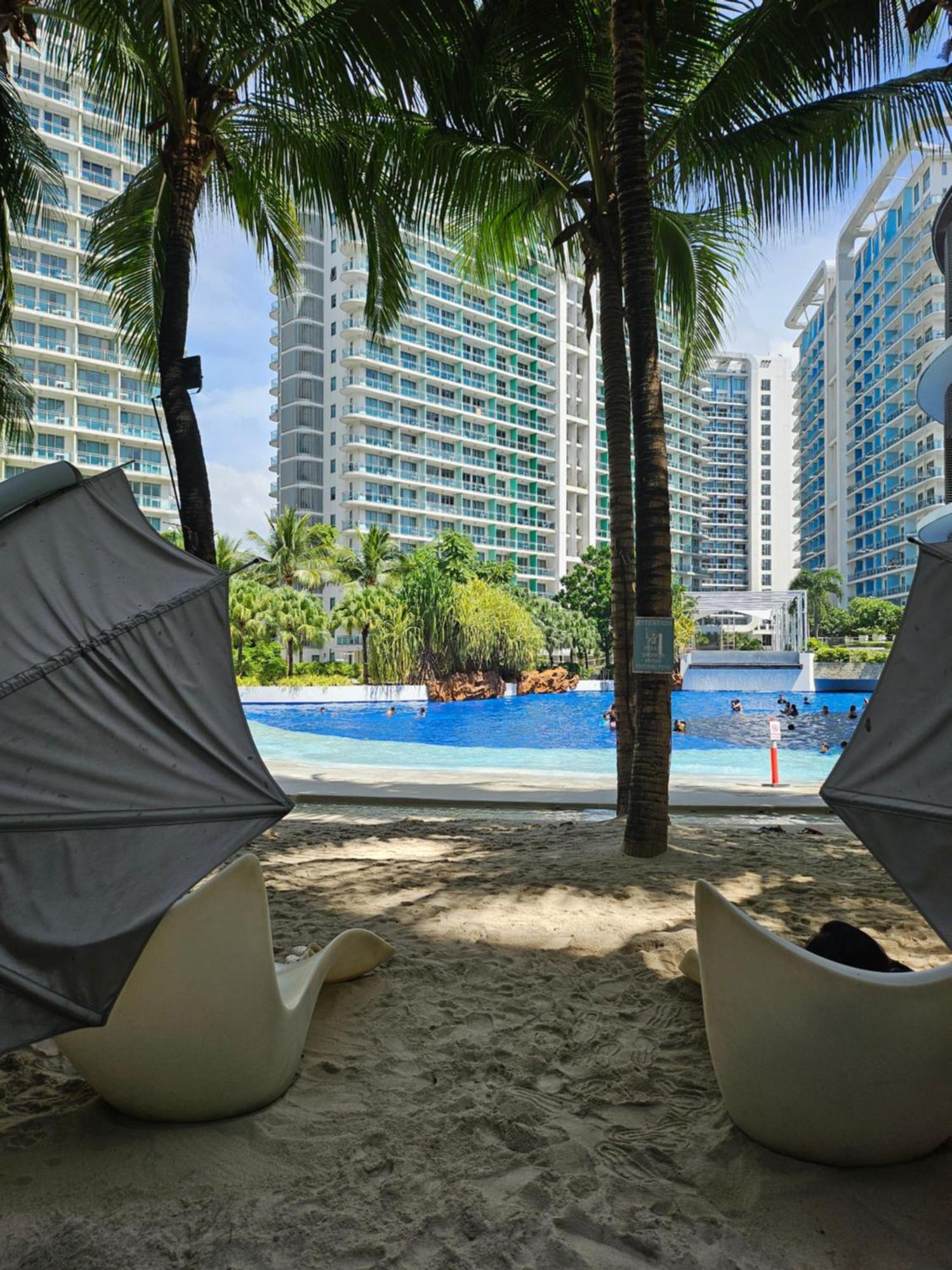 One Bedroom At Azure Urban Near Airport