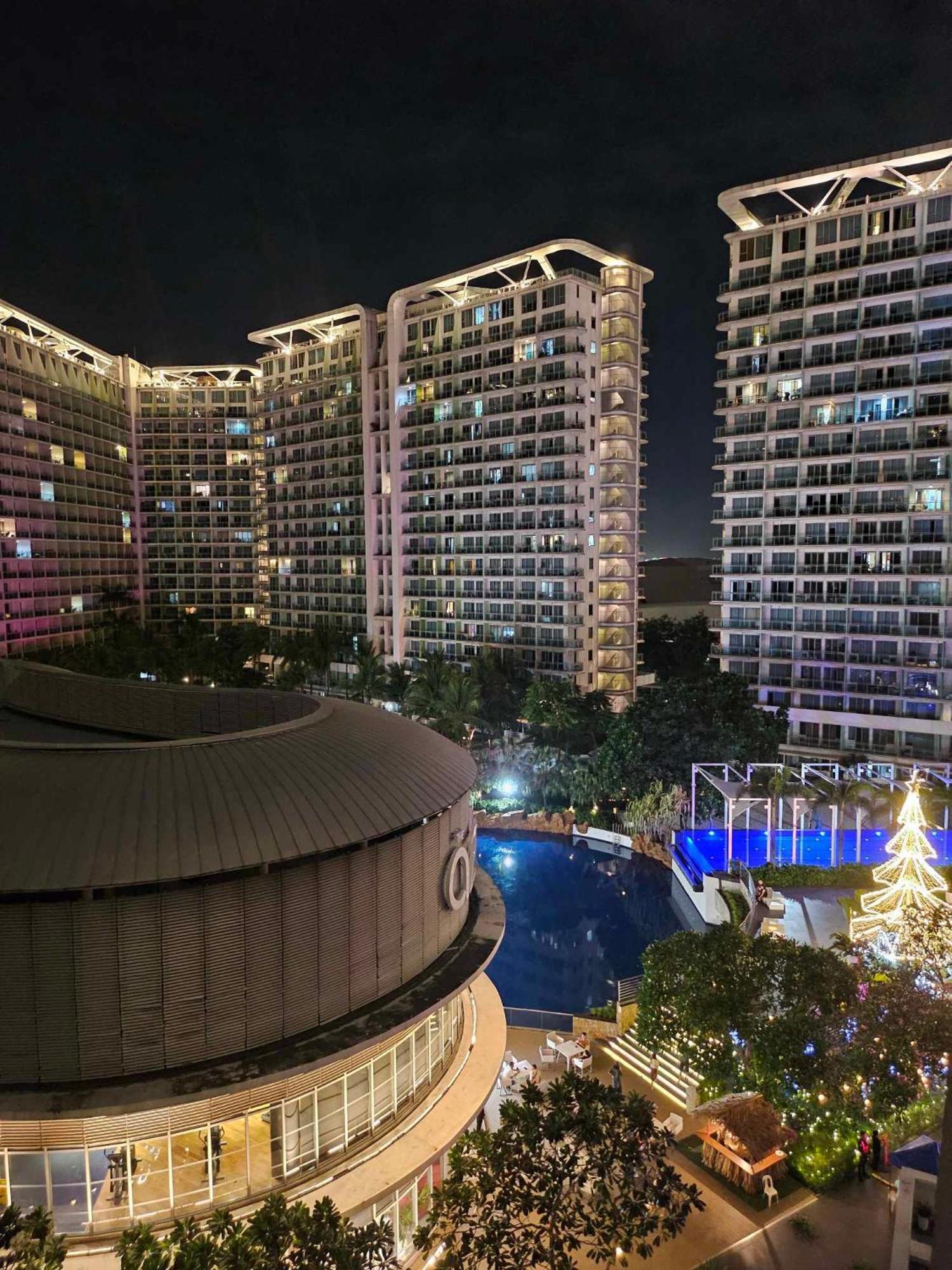 One Bedroom At Azure Urban Near Airport Apartment Manila