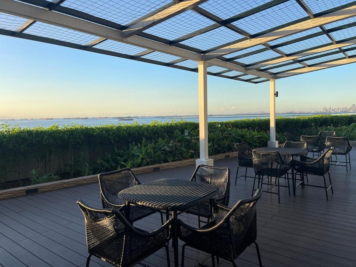 Modern 2br Beside Okada With Sunset View