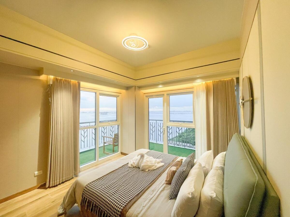 Luxurious 2br With Bay Sunset Ii 6pax * Manila