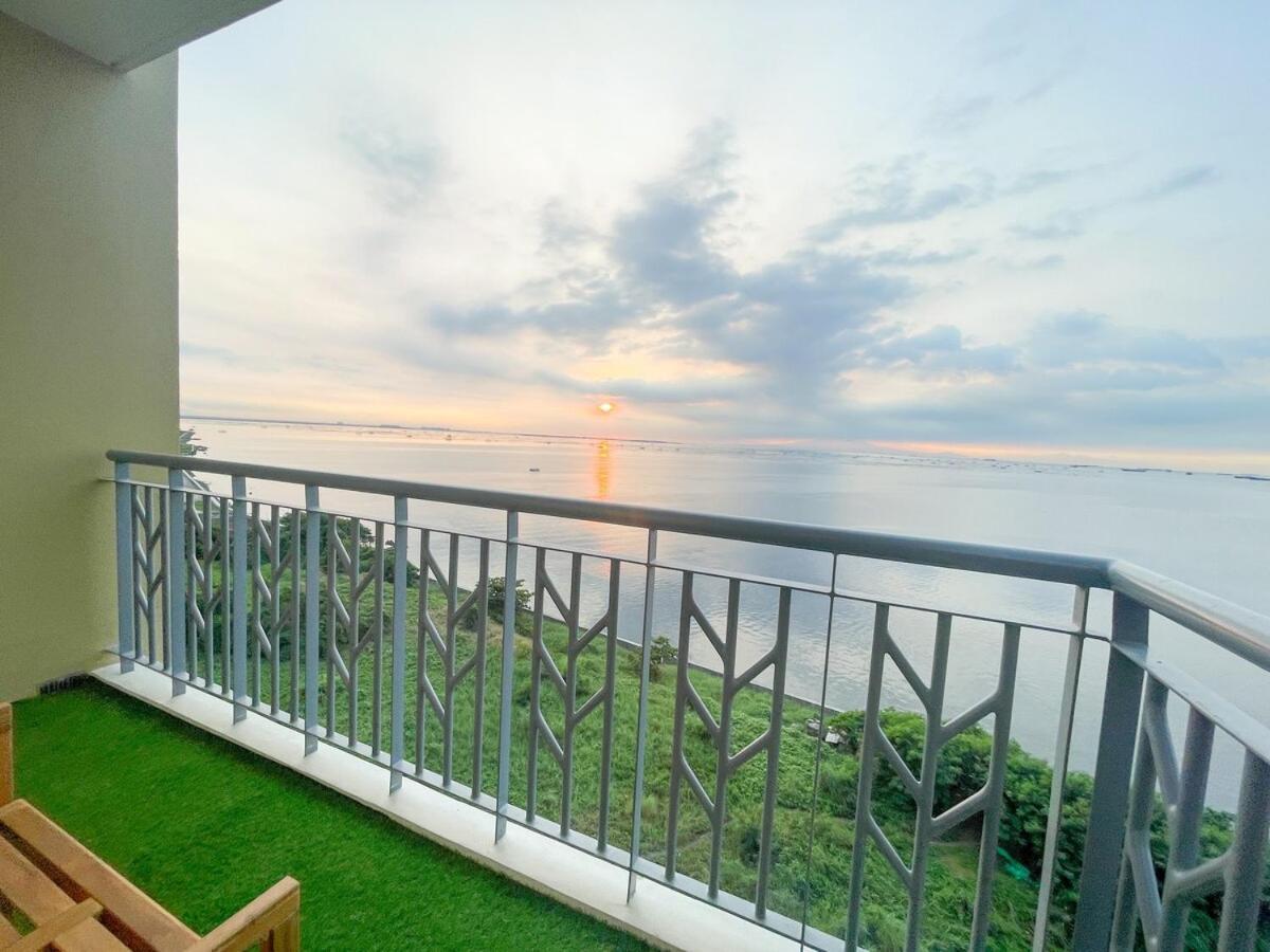 Luxurious 2br With Bay Sunset Ii 6pax Manila
