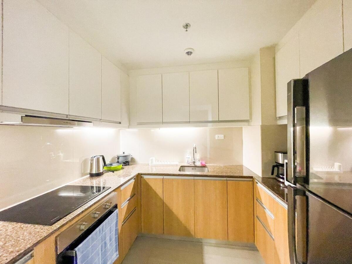 Cozy 3br In Bay Near Okada Ii 12pax Apartment