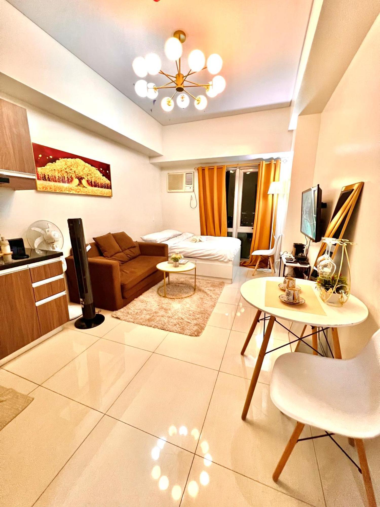 Mandaluyong Staycation *