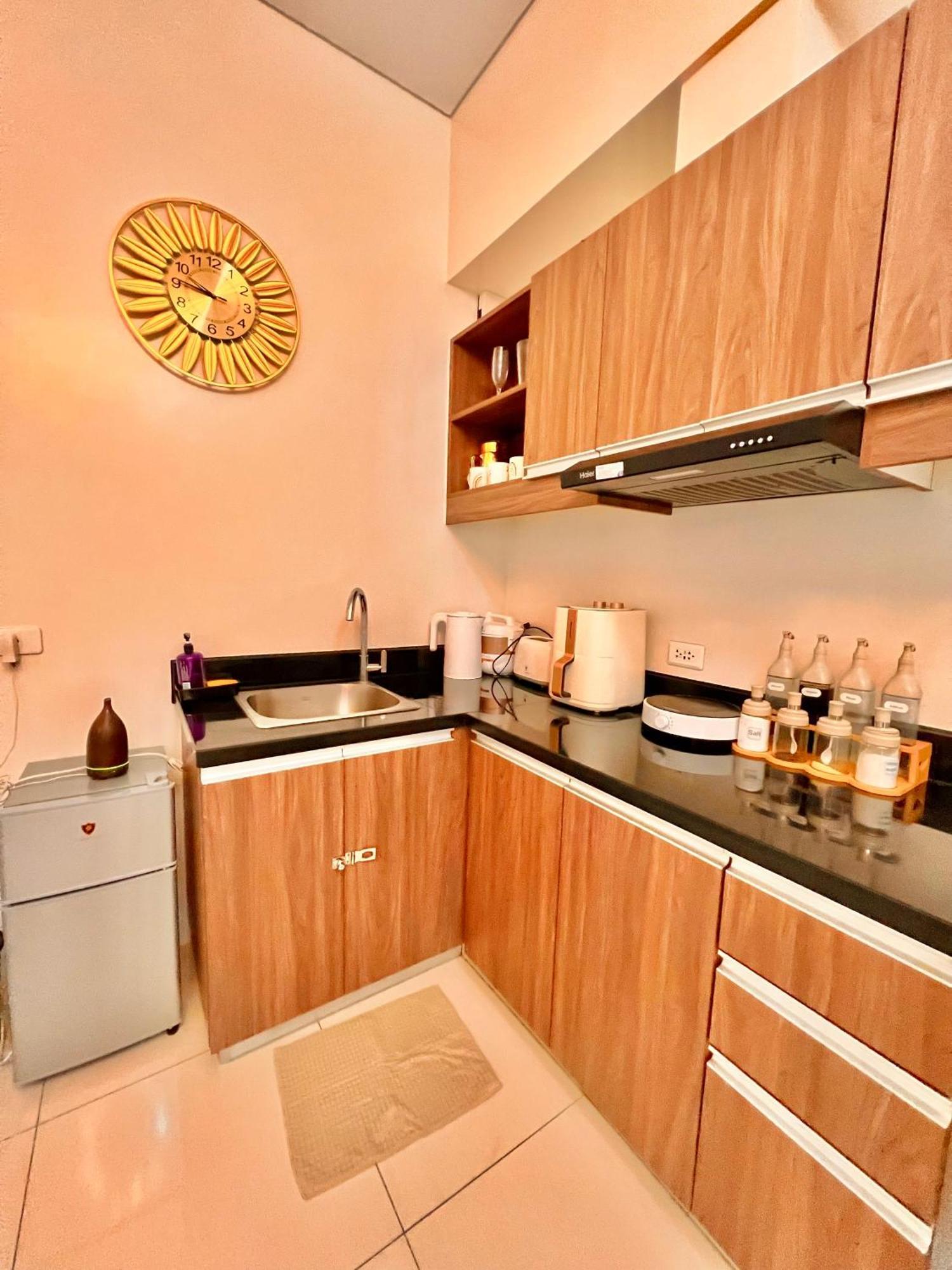 Mandaluyong Staycation