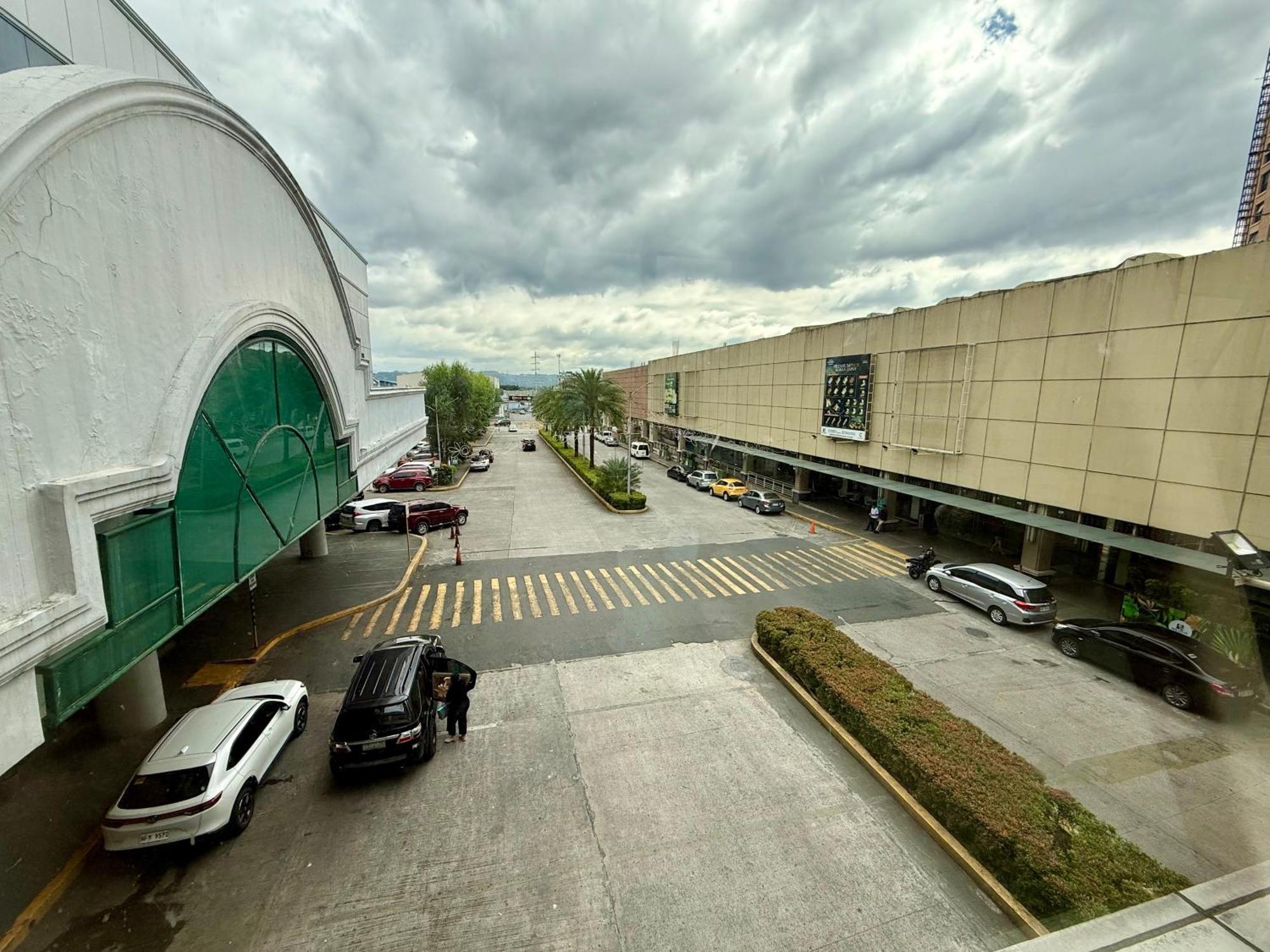 Urban Oasis At Monte Carlo Residenze, Sta Lucia Mall Apartment *