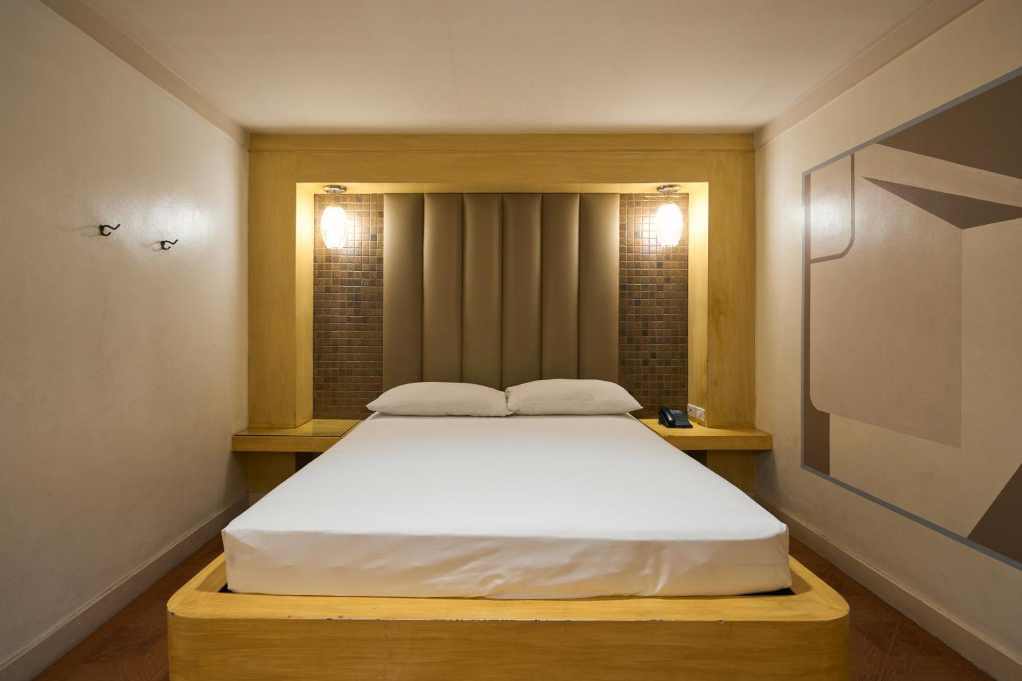 Victoria Court Malabon Valenzuela