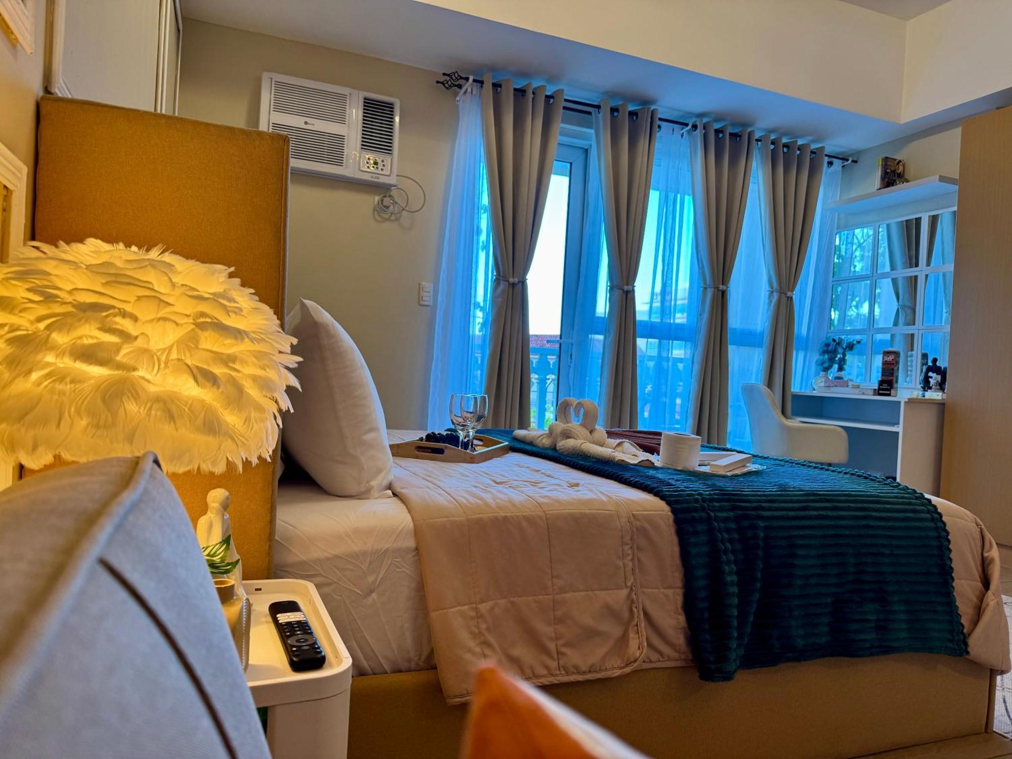 Venice Staycation Cozy Glimpse Of Grand Canal View Retreat