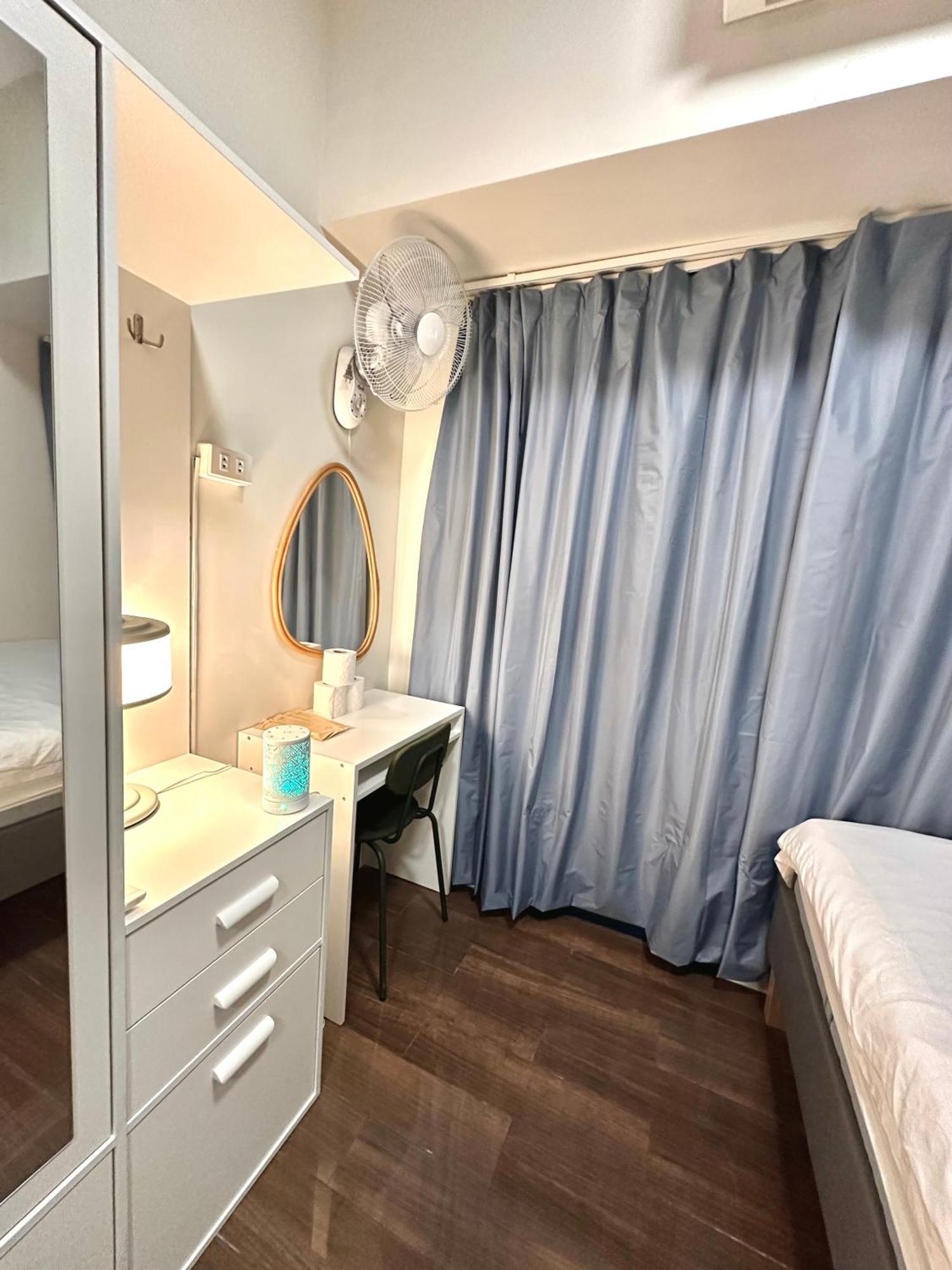 Comfy Makati Wifi, Netflix And Apartment