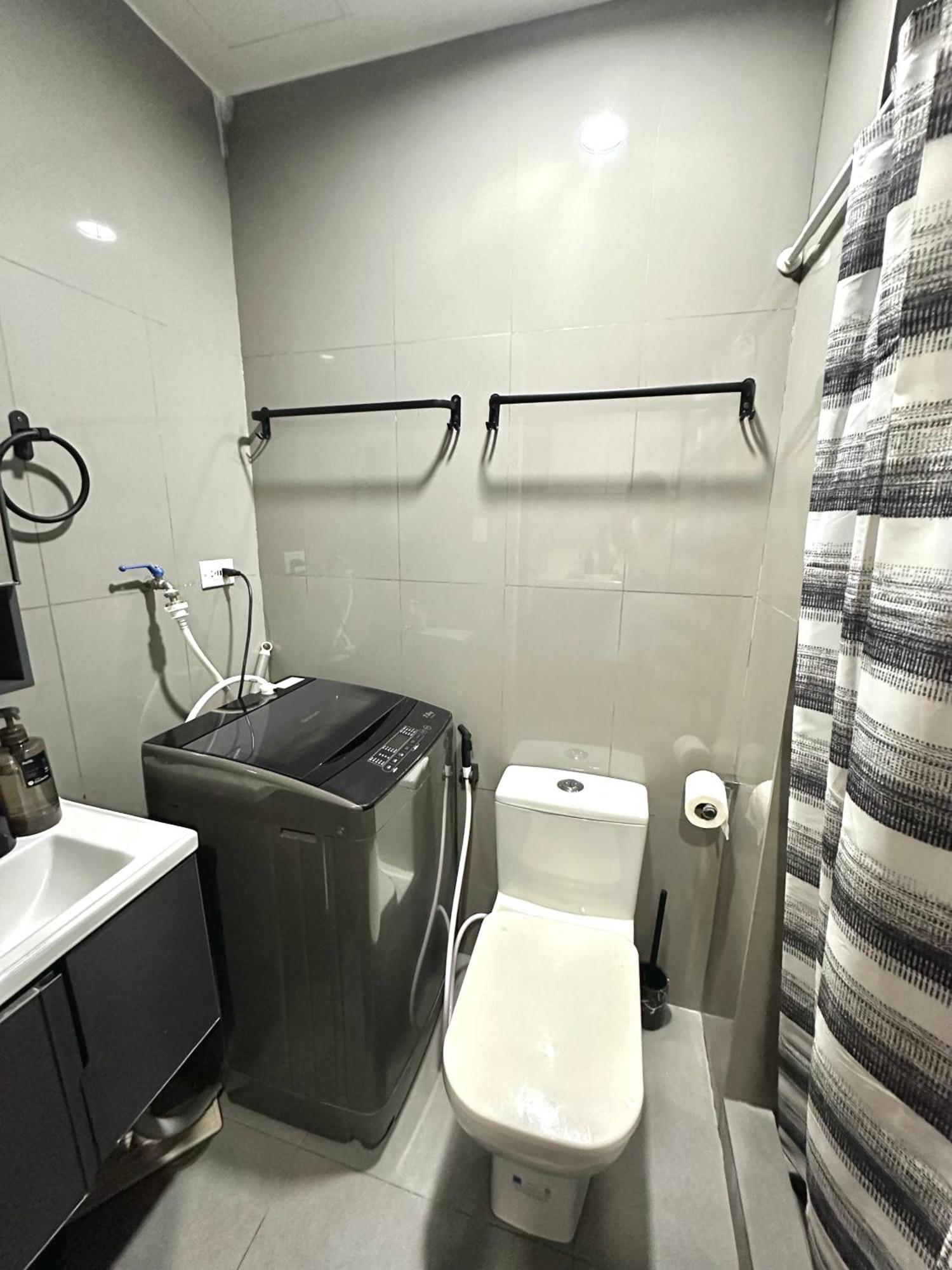 Apartment Comfy Makati Wifi, Netflix And *