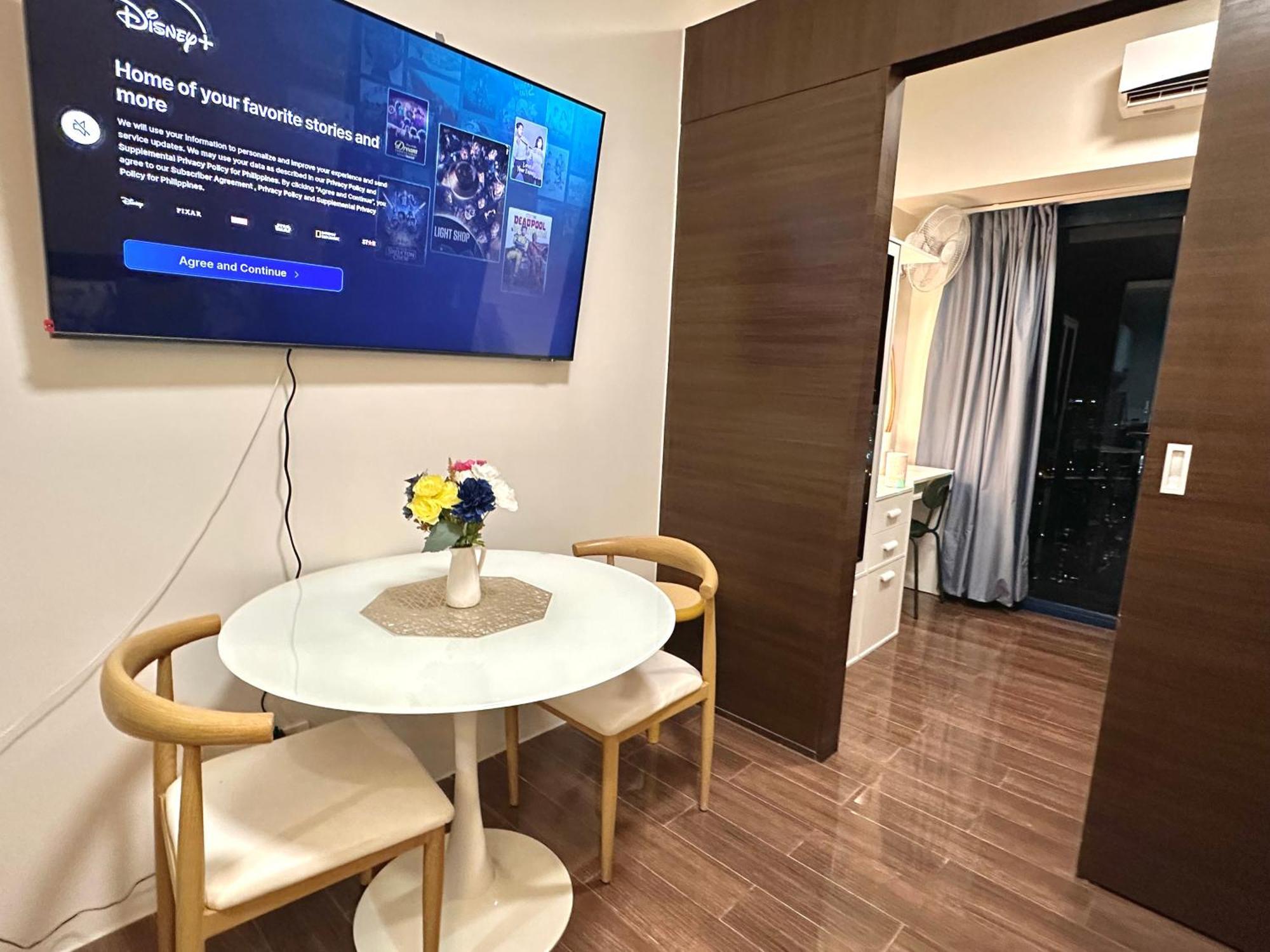 Apartment Comfy Makati Wifi, Netflix And Manila