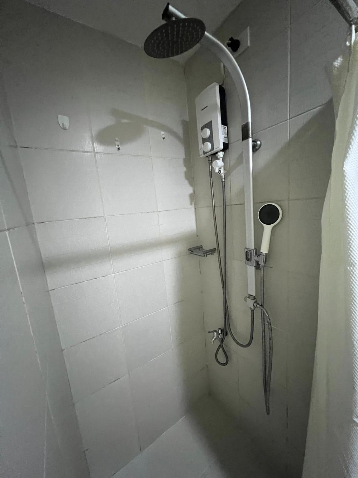 Luxury In The Makati Skyline Apartment Manila