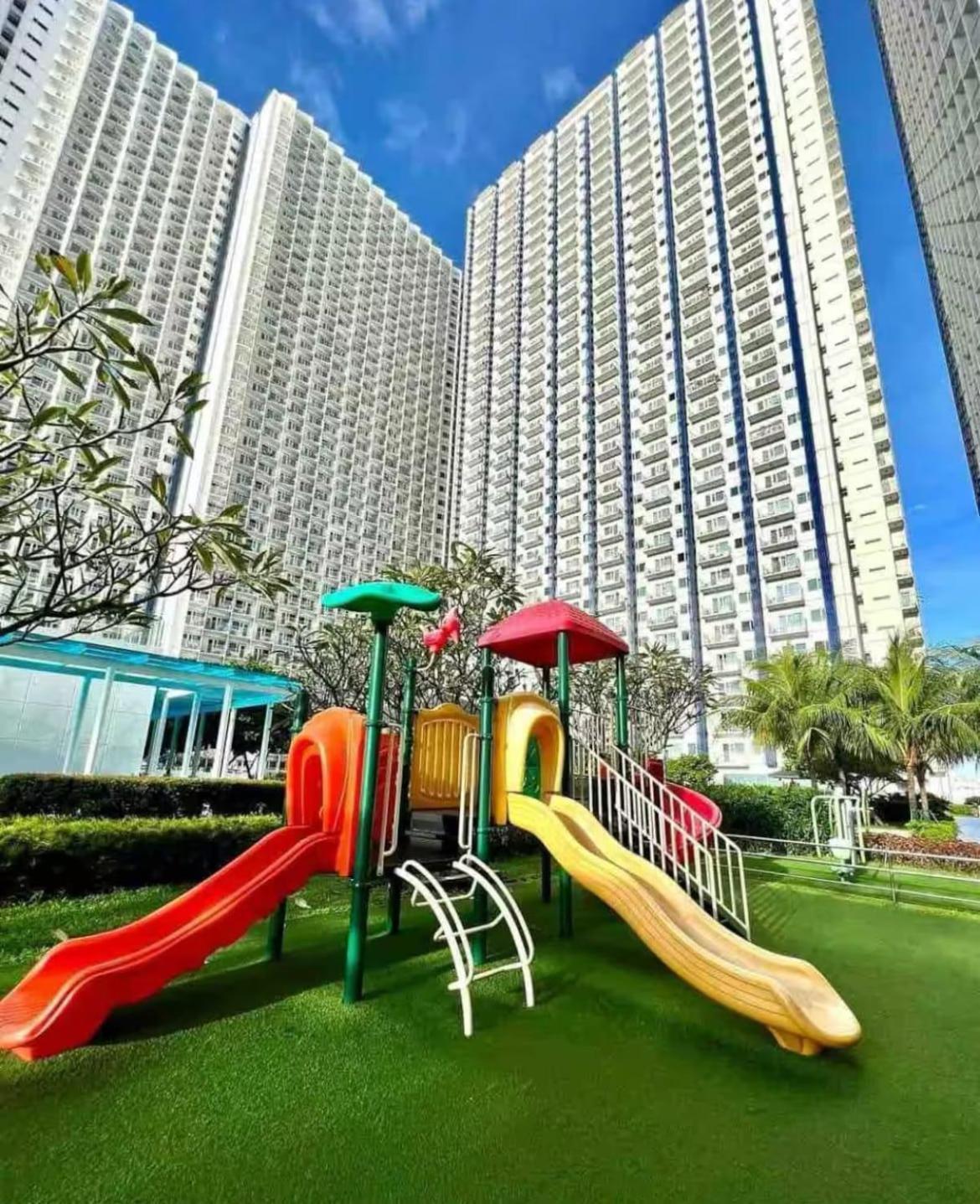 Apartment Luxury In The Makati Skyline