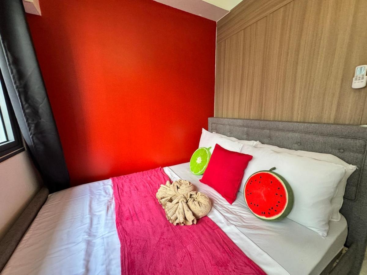 Apartment Watermelon In Shore 2 Residences Near Sm Mall Of & Smx By Prime