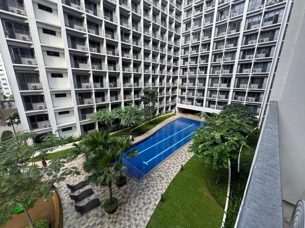Watermelon In Shore 2 Residences Near Sm Mall Of & Smx By Prime Manila
