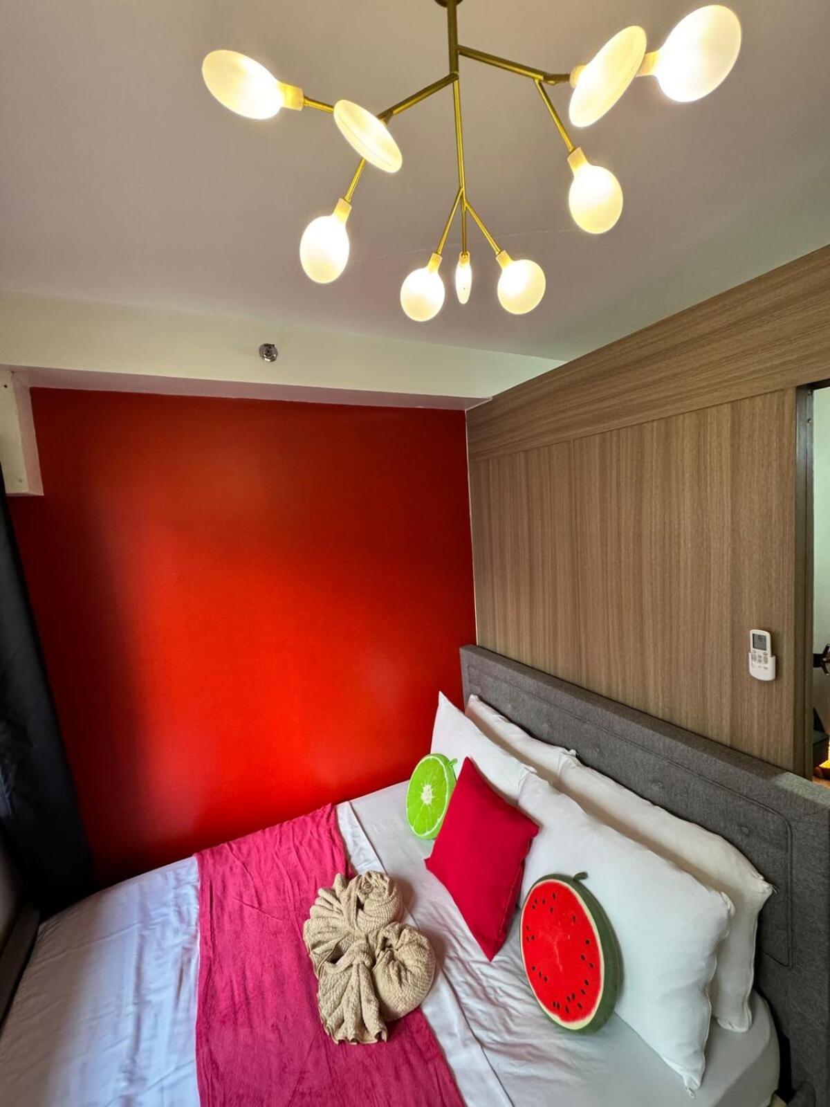 Watermelon In Shore 2 Residences Near Sm Mall Of & Smx By Prime Manila