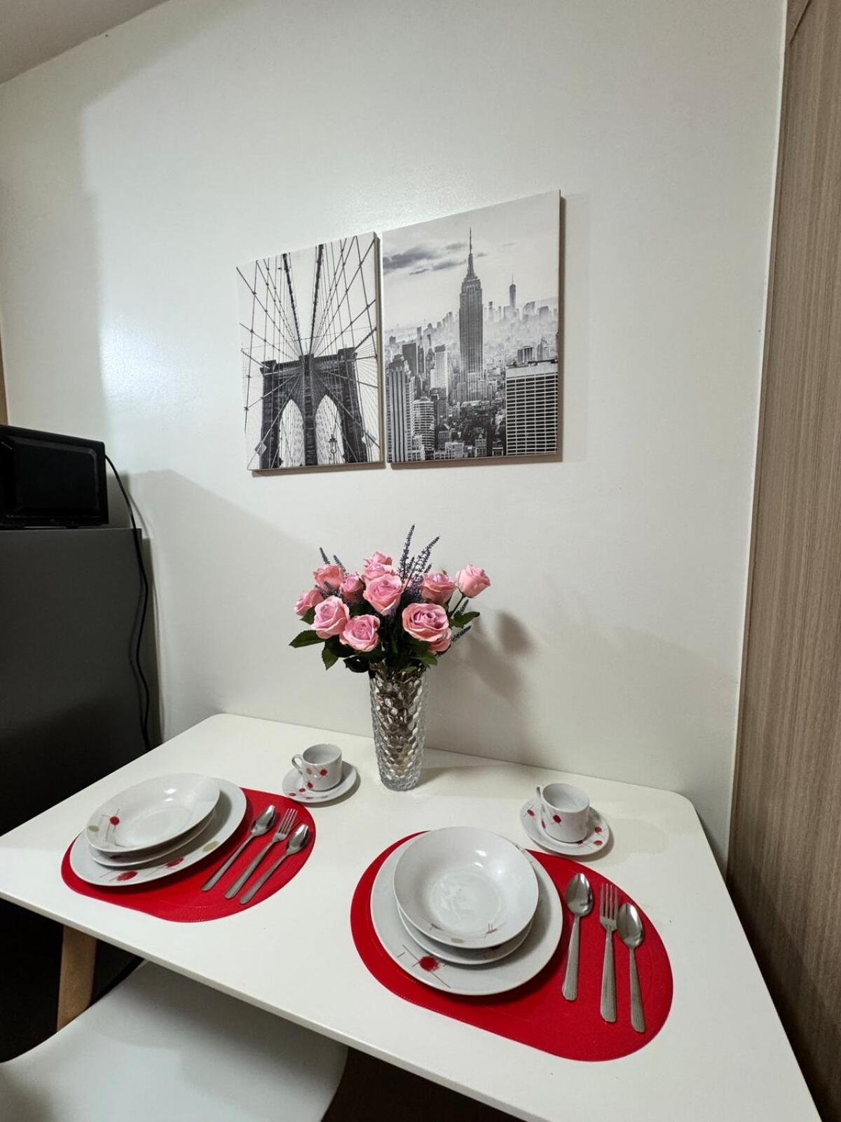 Watermelon In Shore 2 Residences Near Sm Mall Of & Smx By Prime Apartment