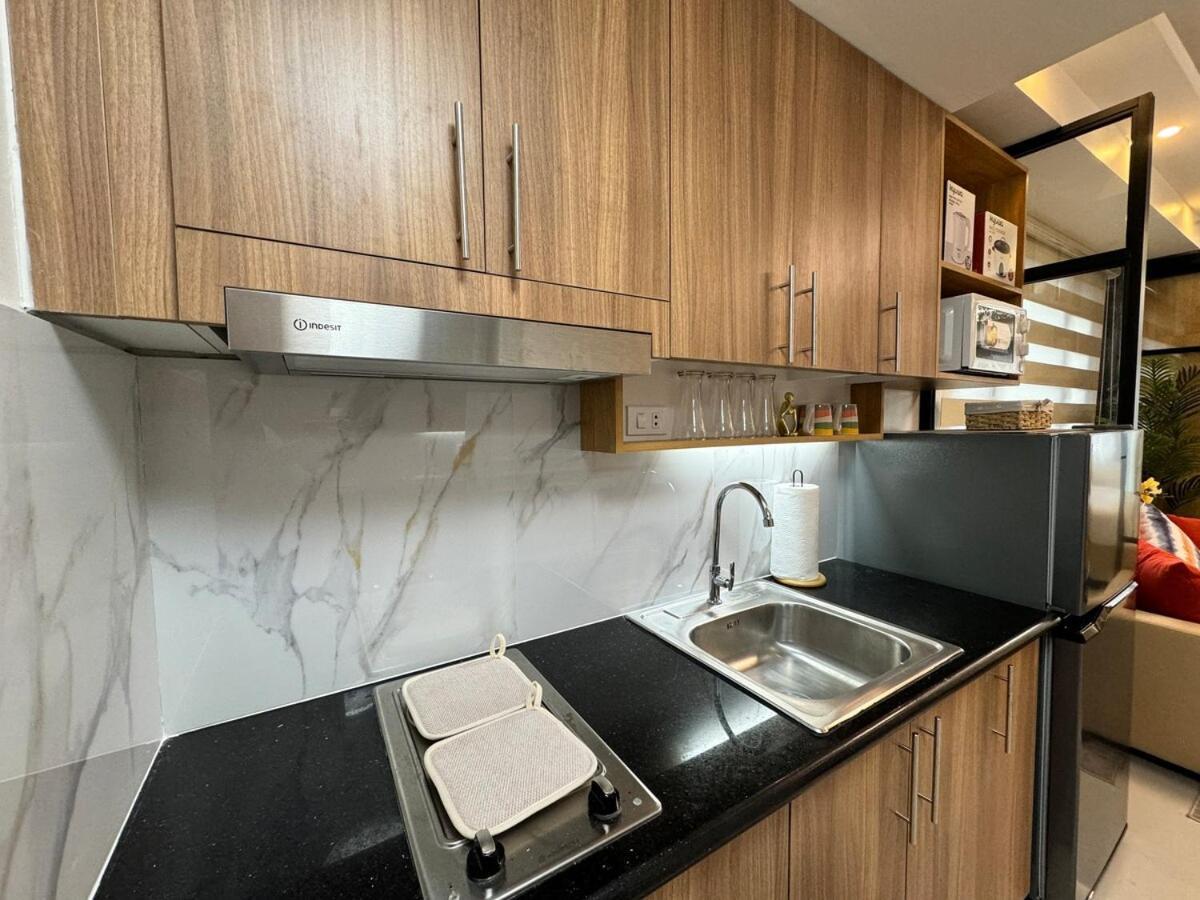 1230 Flor Shore 3 Residences Near Sm Moa By Primestay * Manila