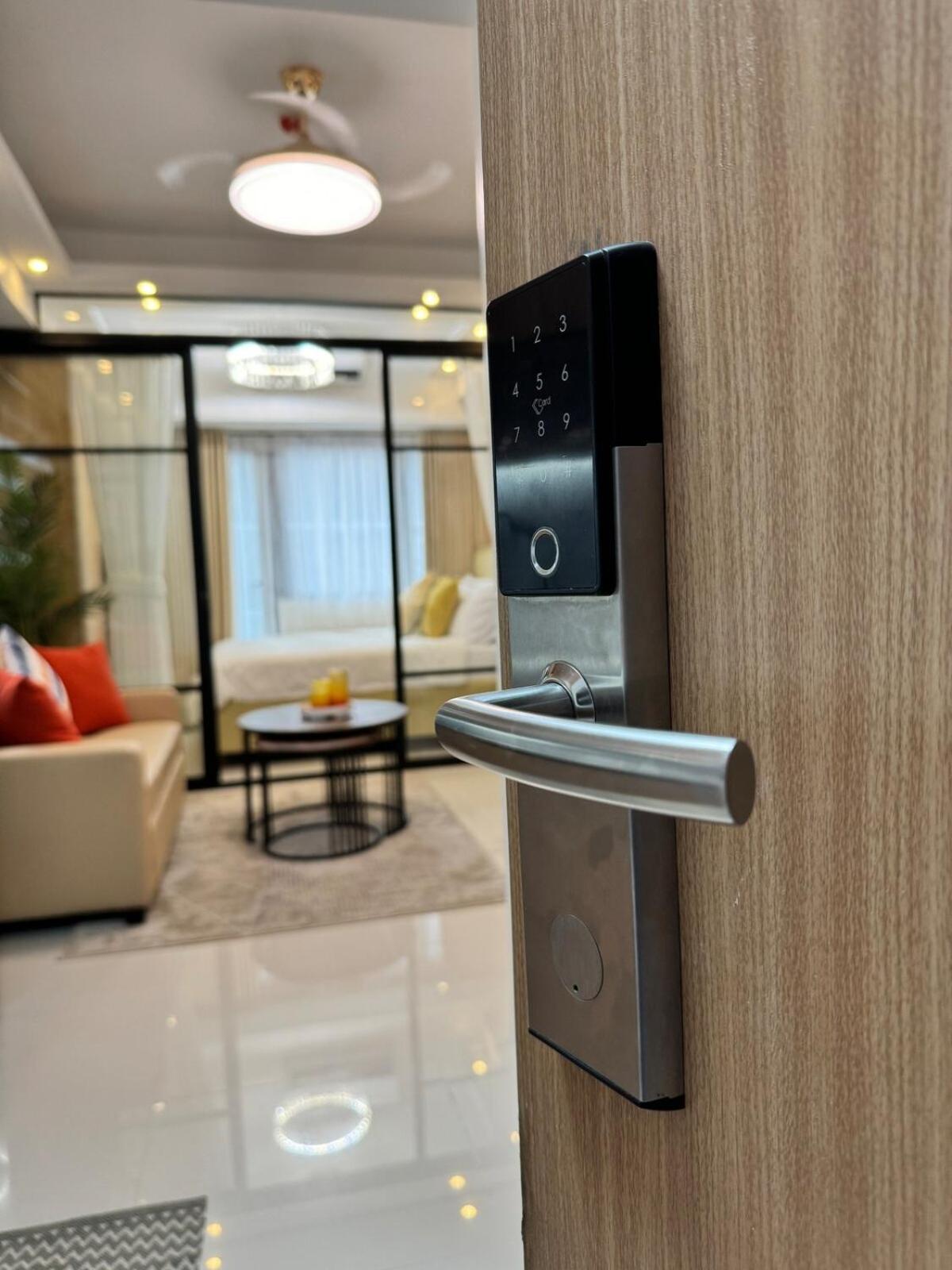 Apartment 1230 Flor Shore 3 Residences Near Sm Moa By Primestay Manila