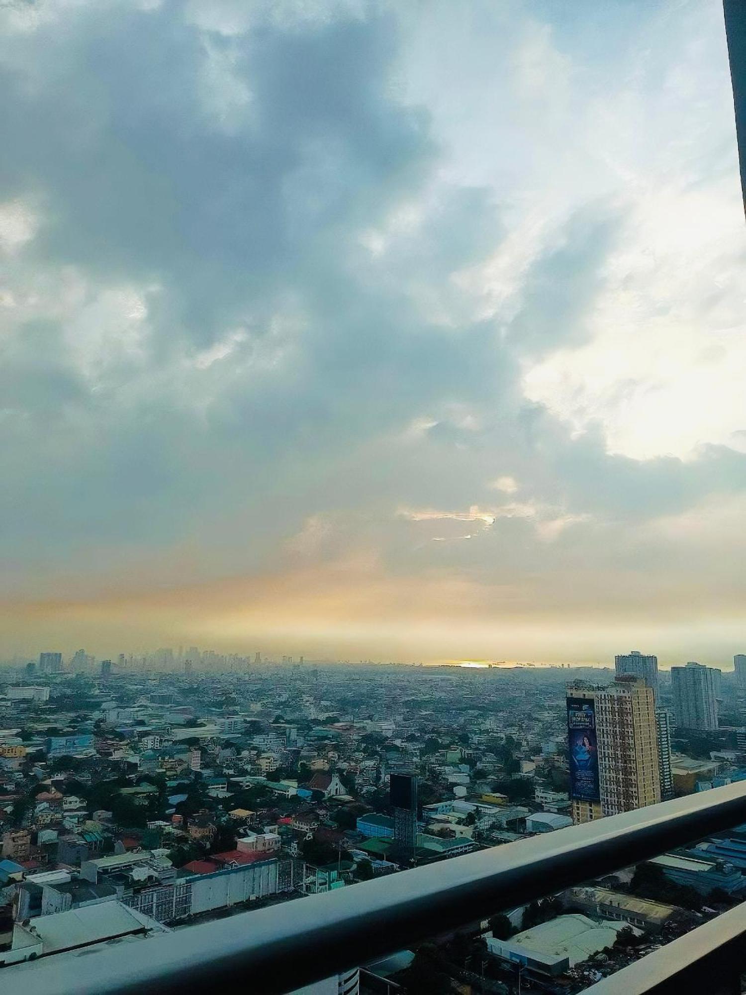 Aparthotel View Staycation In Qc, Smdc Grass Residences, Sm North *