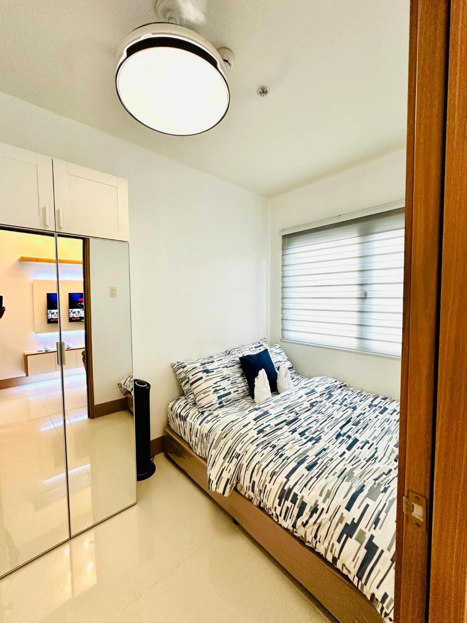 Urban Luxe At Shore 3 *
