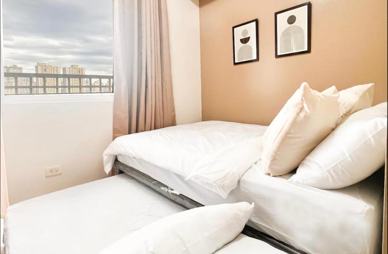Breeze Residences Sky Near Moa Picc Star Fast Wifi & Netflix Apartment *