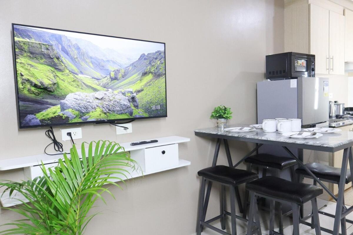 Breeze Residences Sky Near Moa Picc Star Fast Wifi & Netflix *