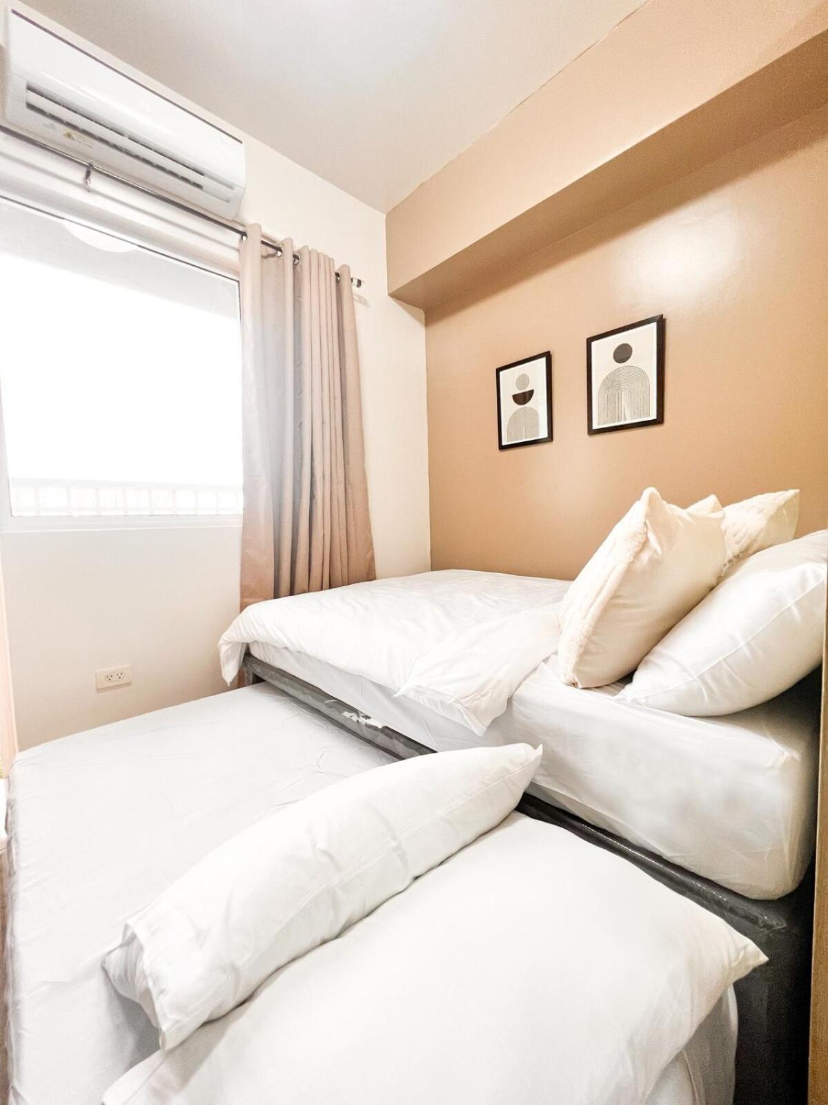 Breeze Residences Sky Near Moa Picc Star Fast Wifi & Netflix Apartment Manila