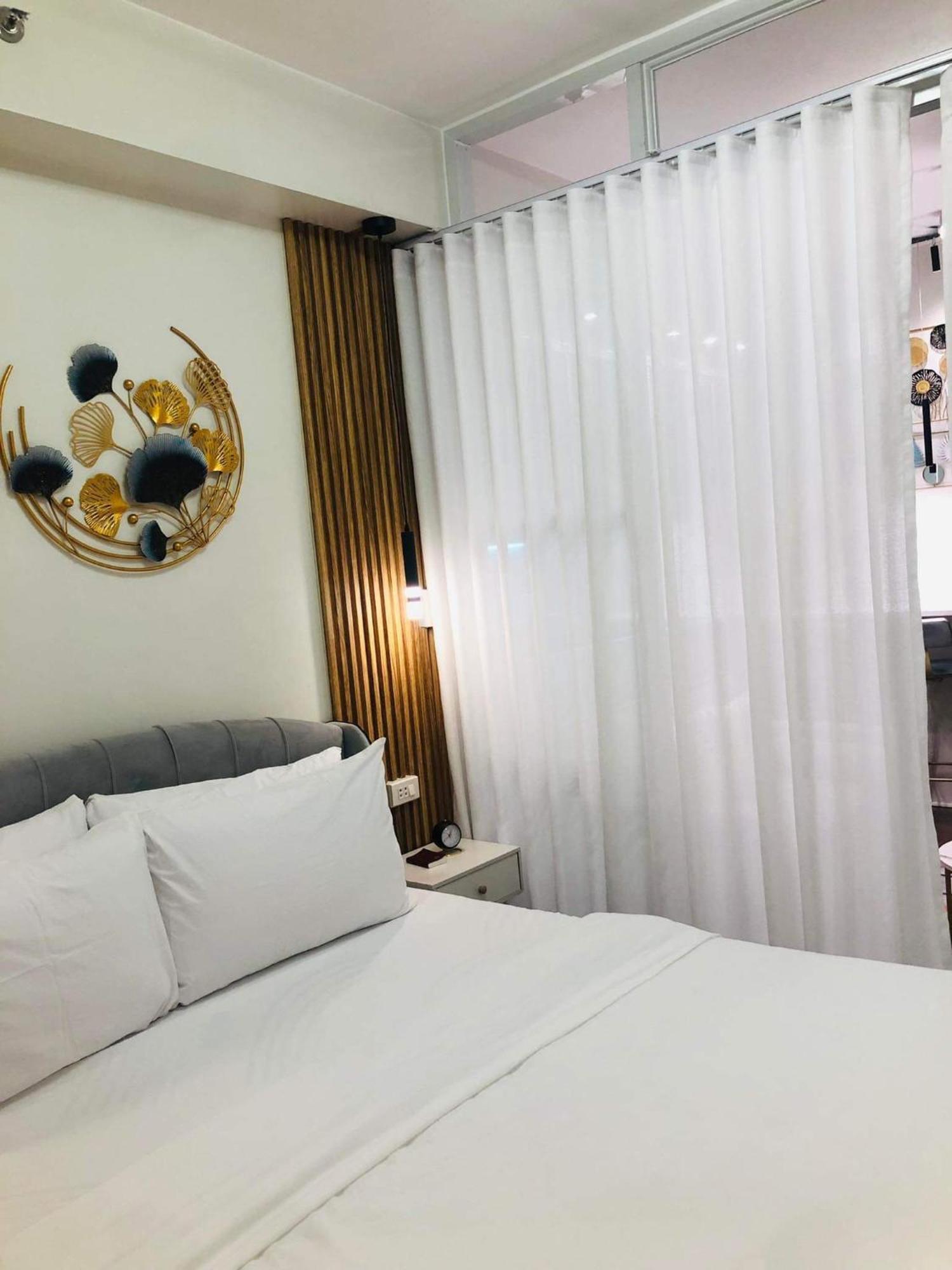 Aparthotel Urbanview Oasis At Air Residences Manila