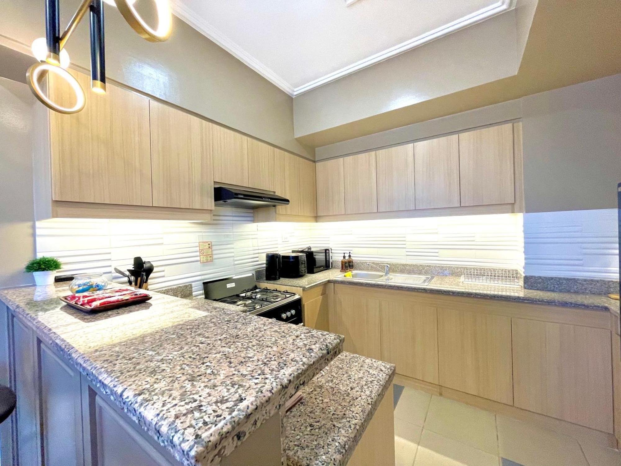 Mushroom Leisure At Infina Towers, Quezon * Quezon City