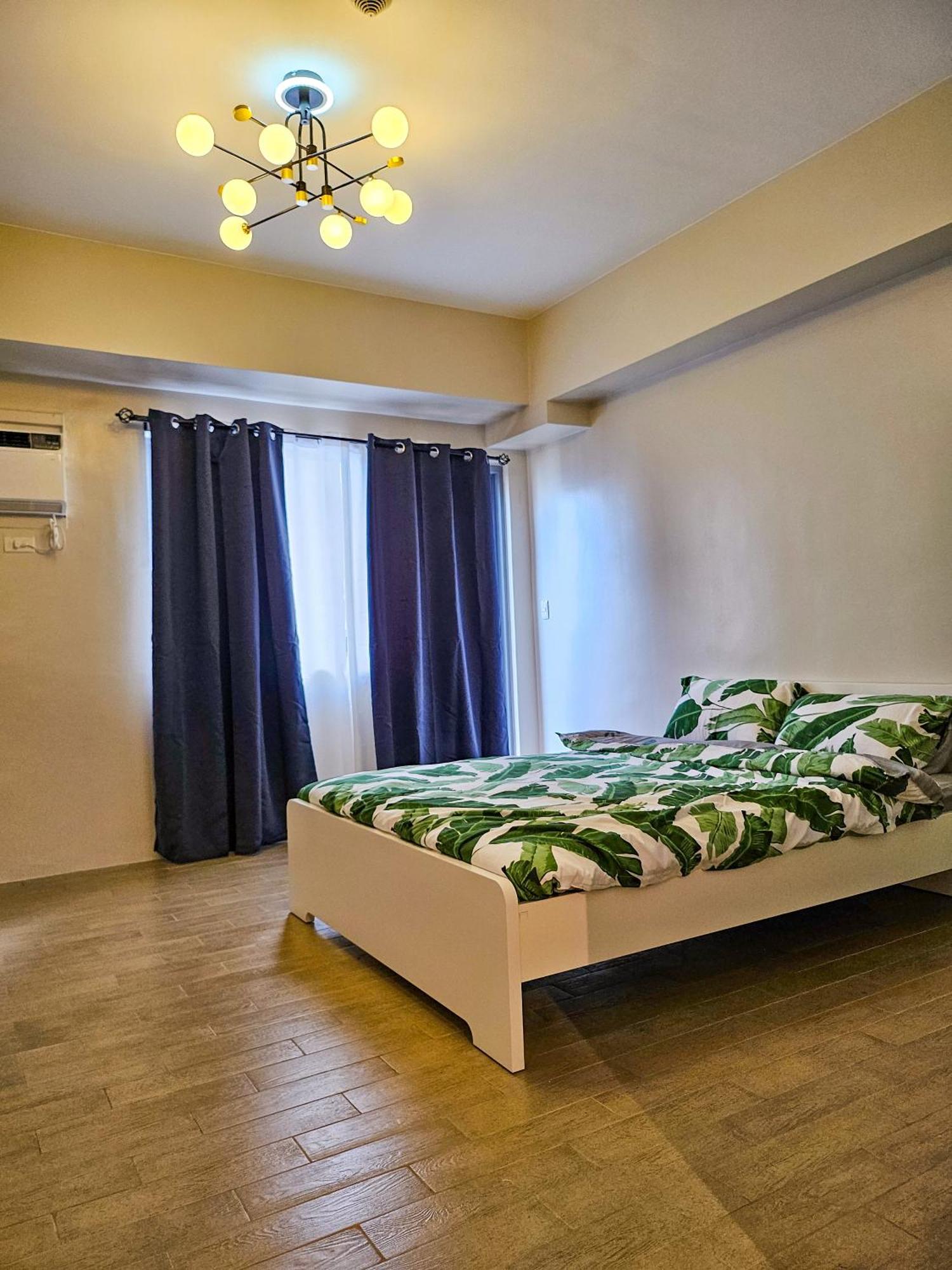 Brand New Convenience With Balcony In Araneta Cubao * Manila