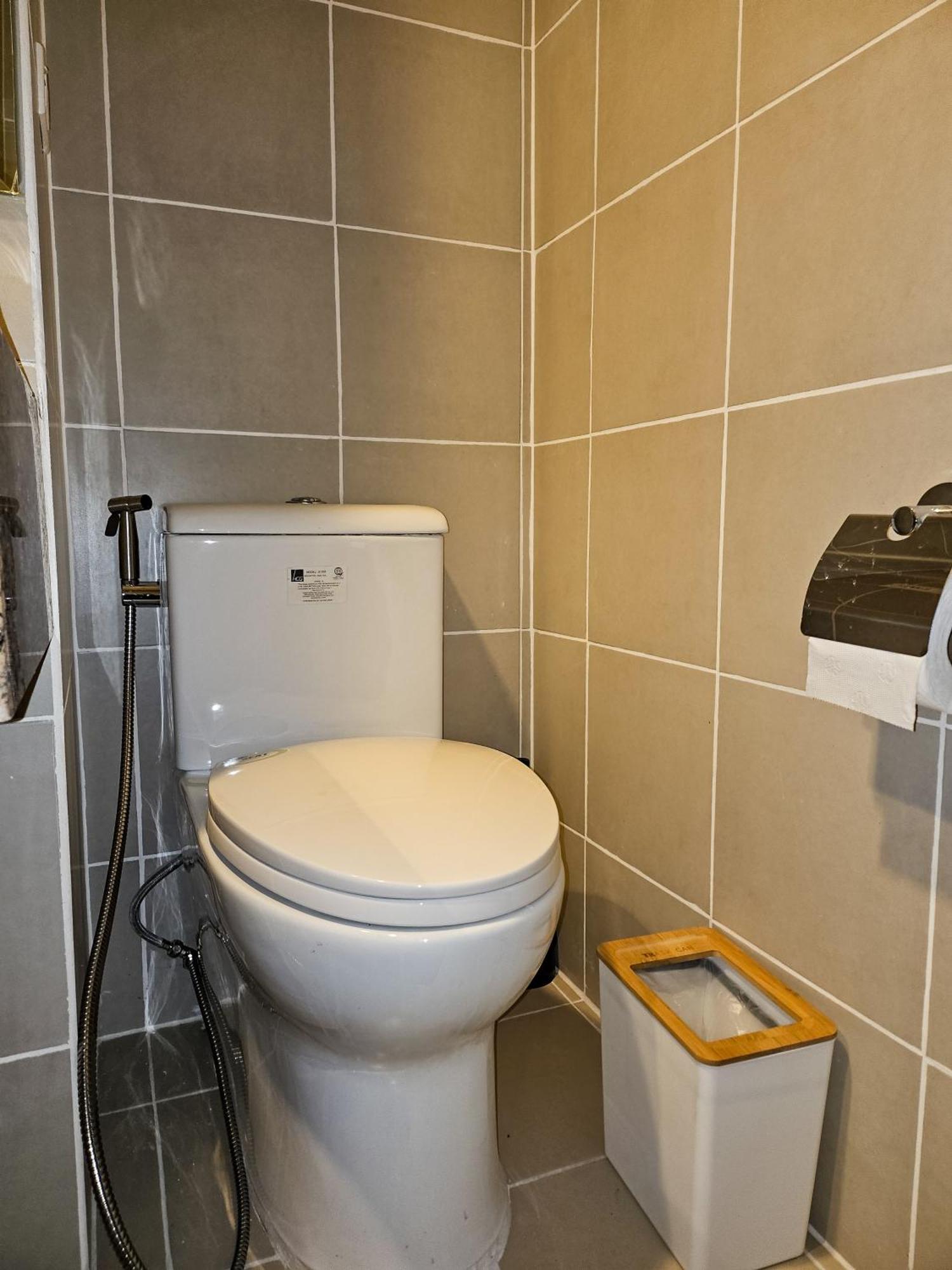 Brand New Convenience With Balcony In Araneta Cubao Aparthotel
