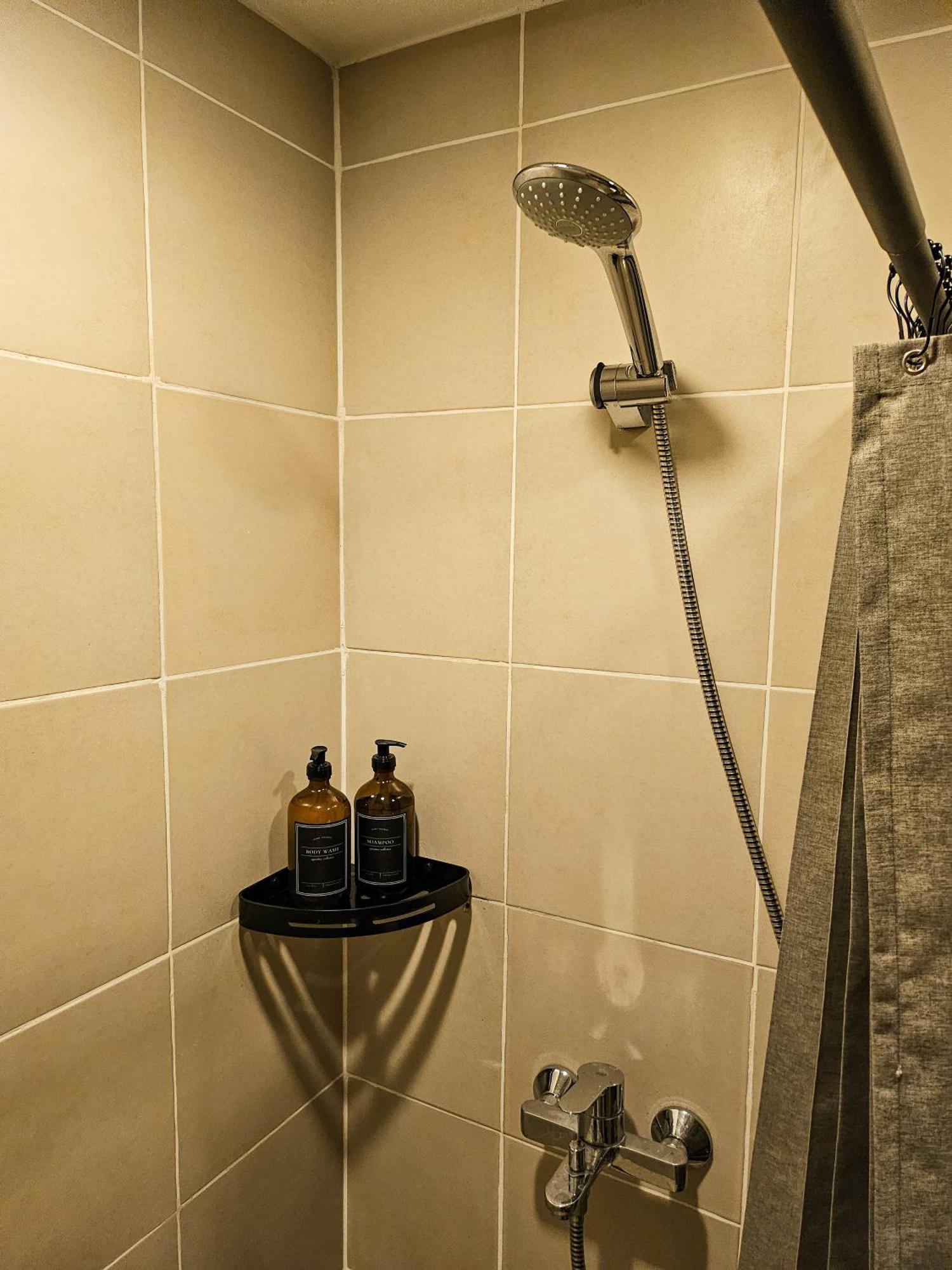Brand New Convenience With Balcony In Araneta Cubao Aparthotel Manila