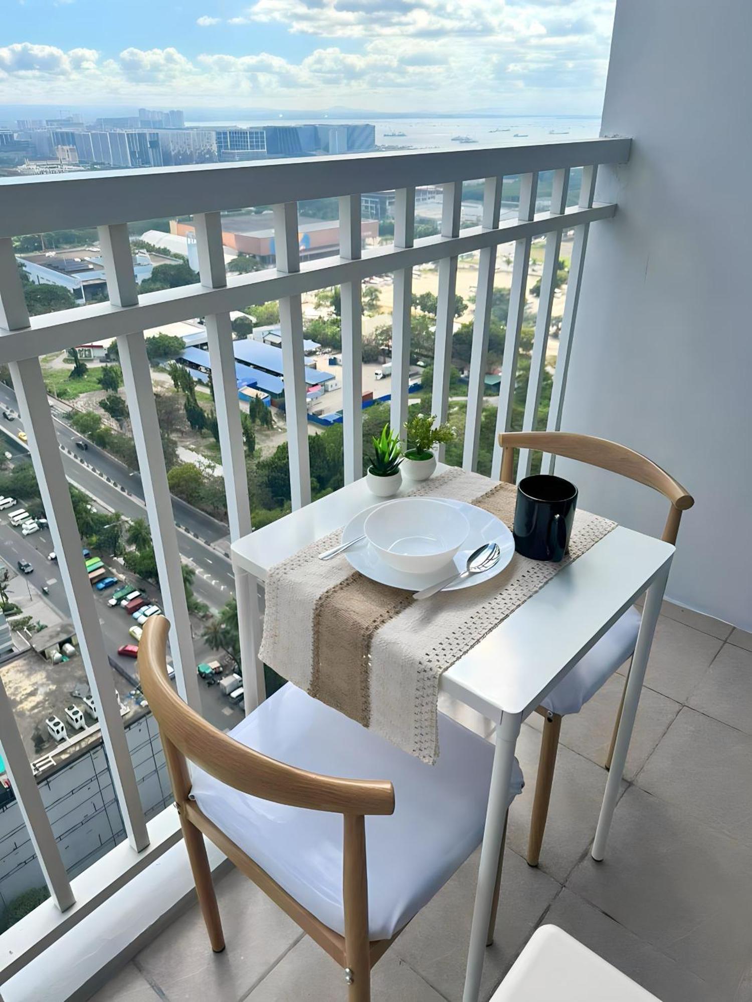 Aparthotel Unit Near Moa, Picc, Us Embassy And Airport Manila