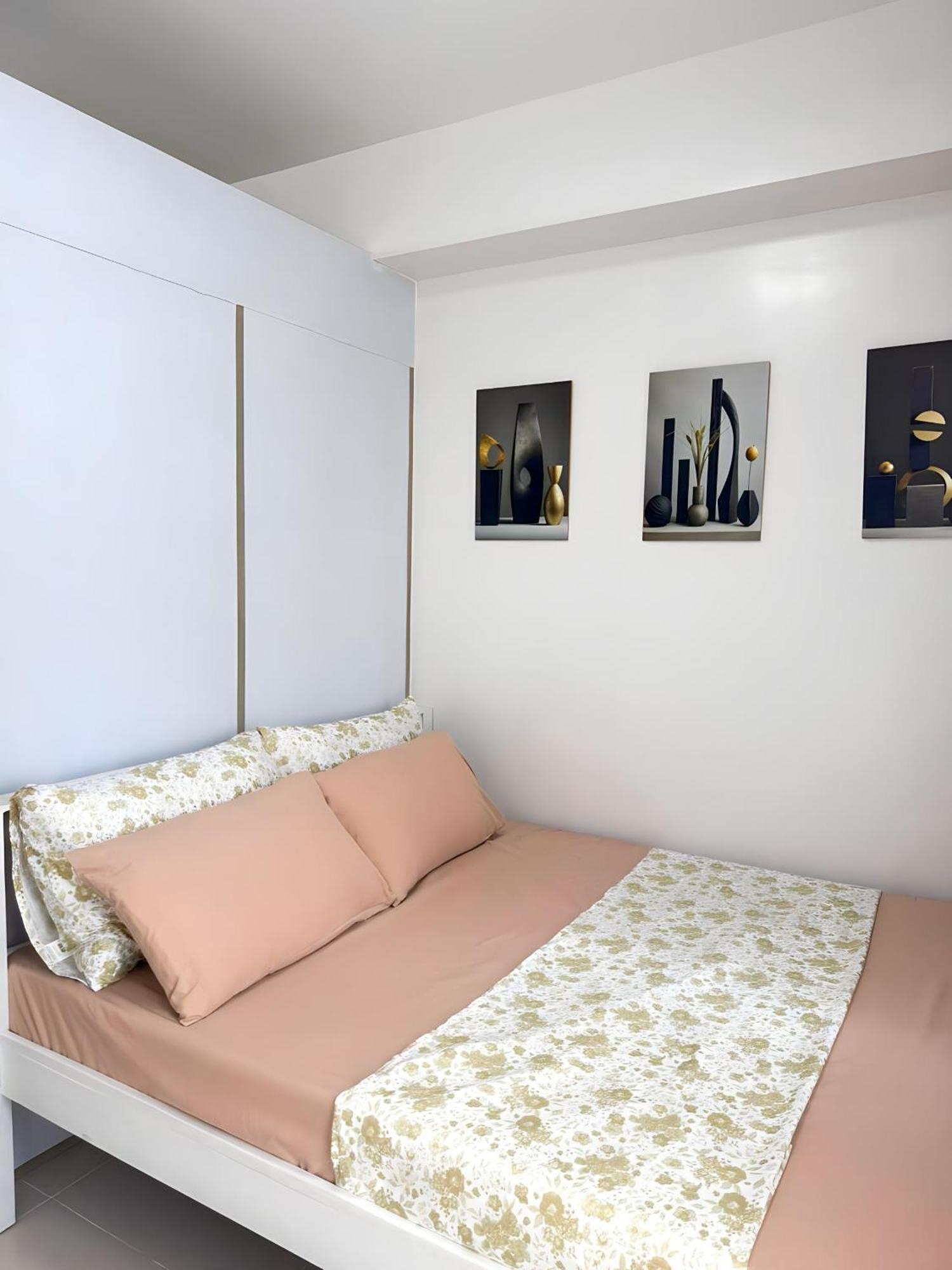 Unit Near Moa, Picc, Us Embassy And Airport Aparthotel Manila