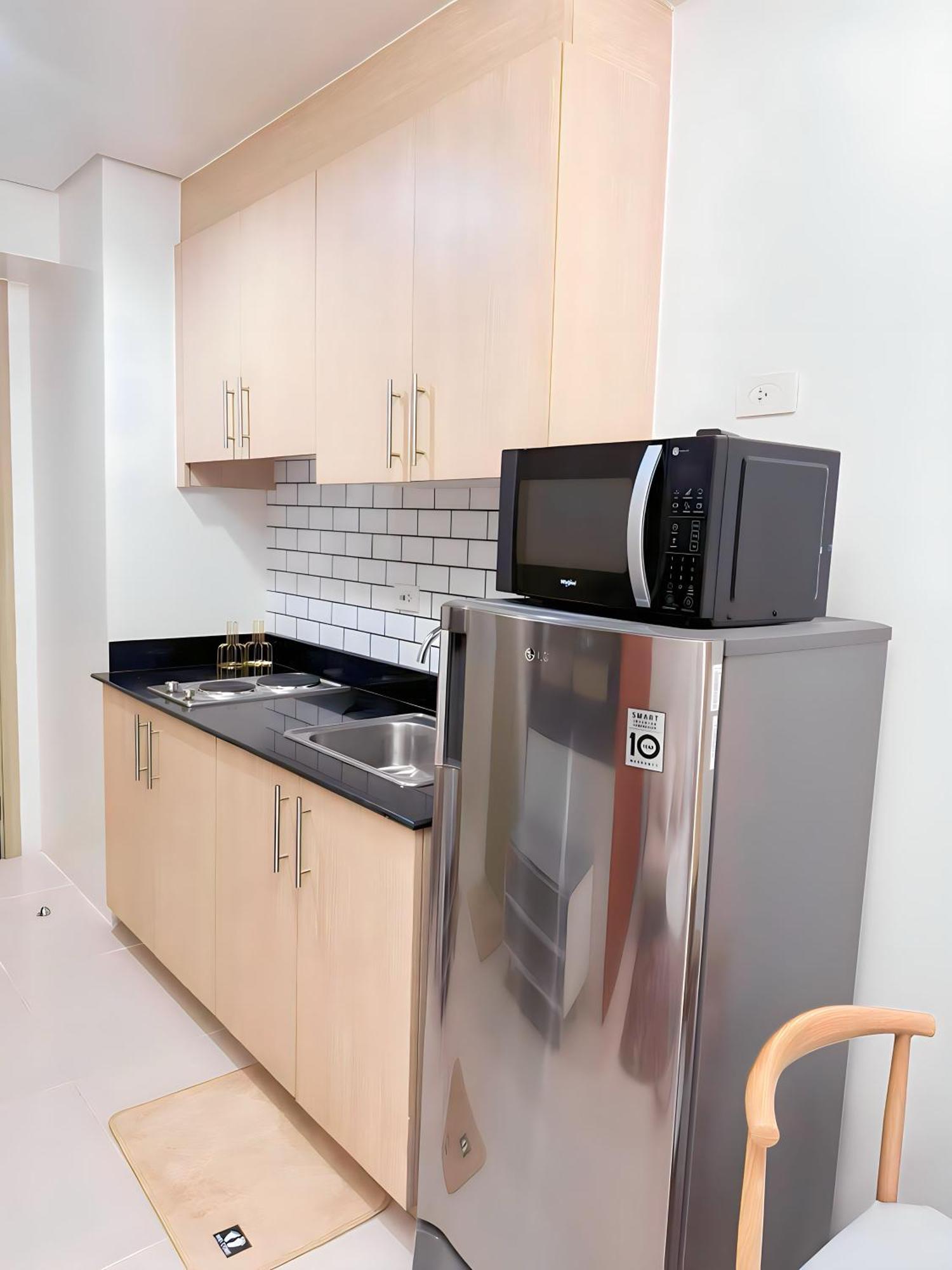 Aparthotel Unit Near Moa, Picc, Us Embassy And Airport *