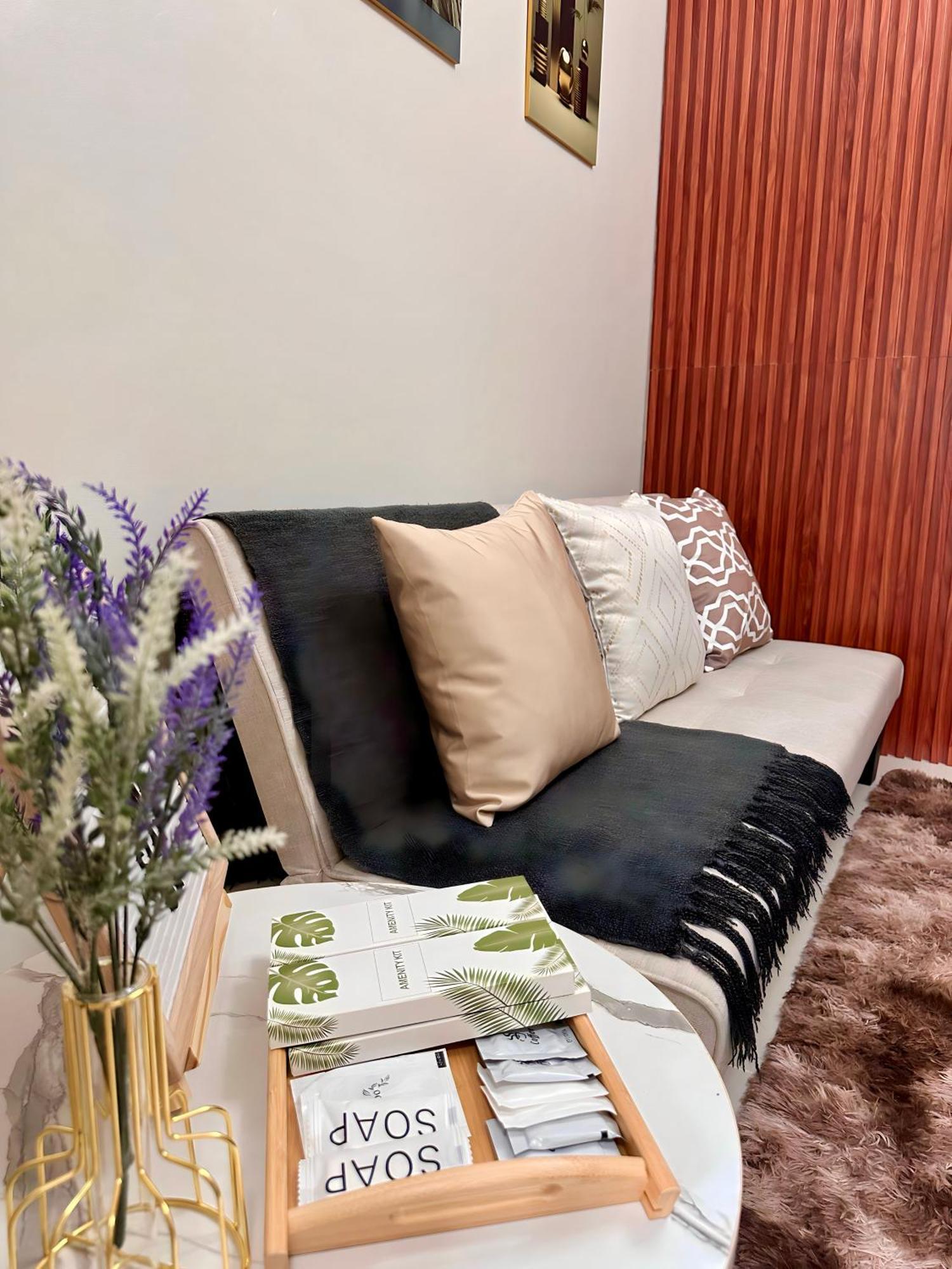 Unit Near Moa, Picc, Us Embassy And Airport Aparthotel Manila