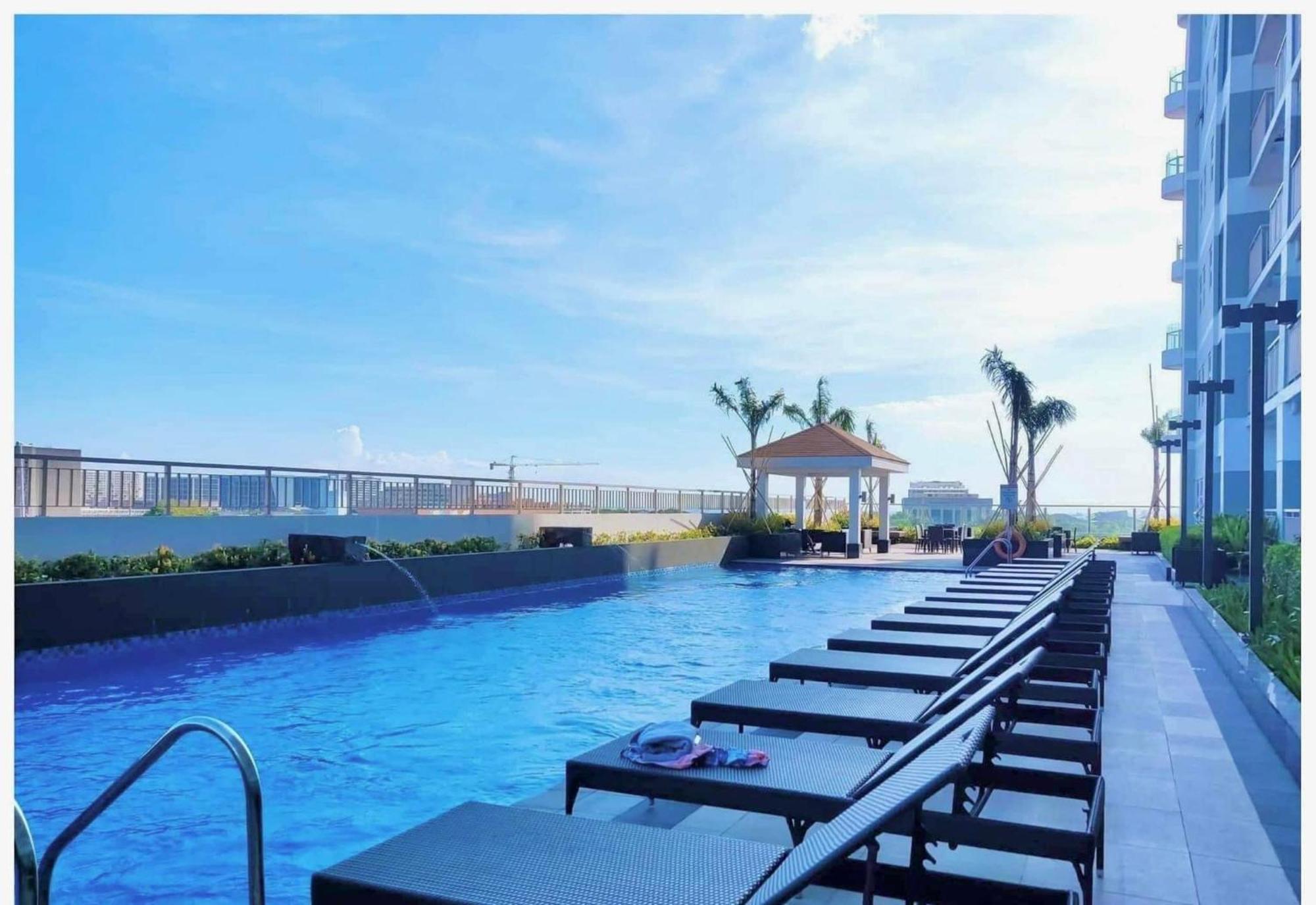 Bay Retreat At Soleil Manila