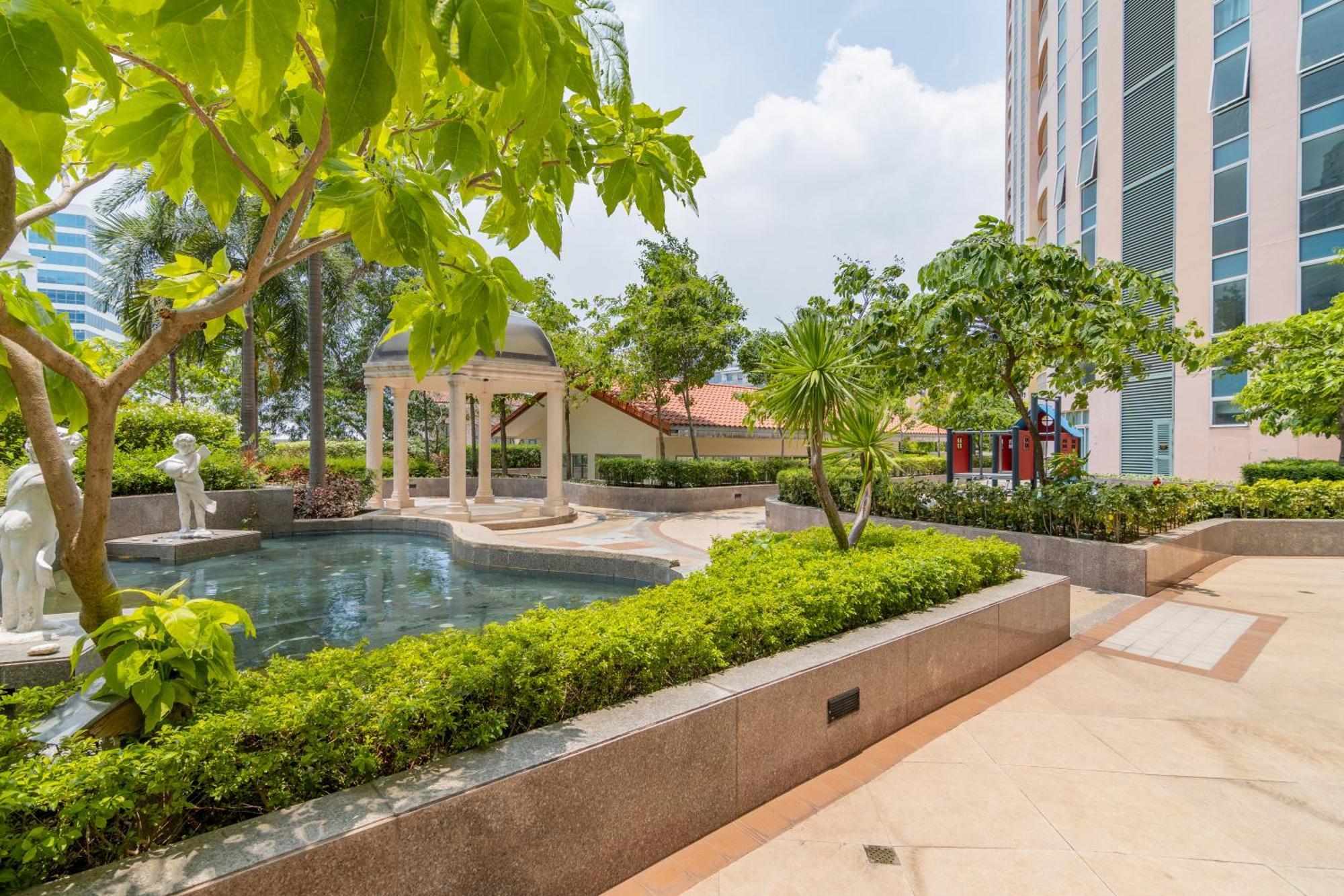 Aparthotel Luxury At Venice Mall Near Airport, Bgc & Makati Manila