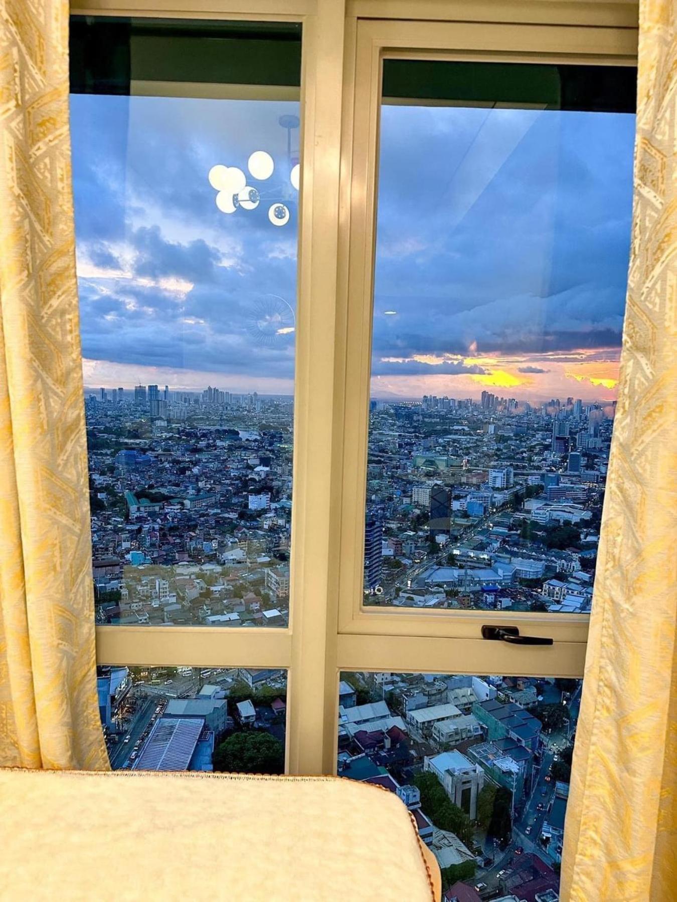 Mandaluyong Staycation * Manila